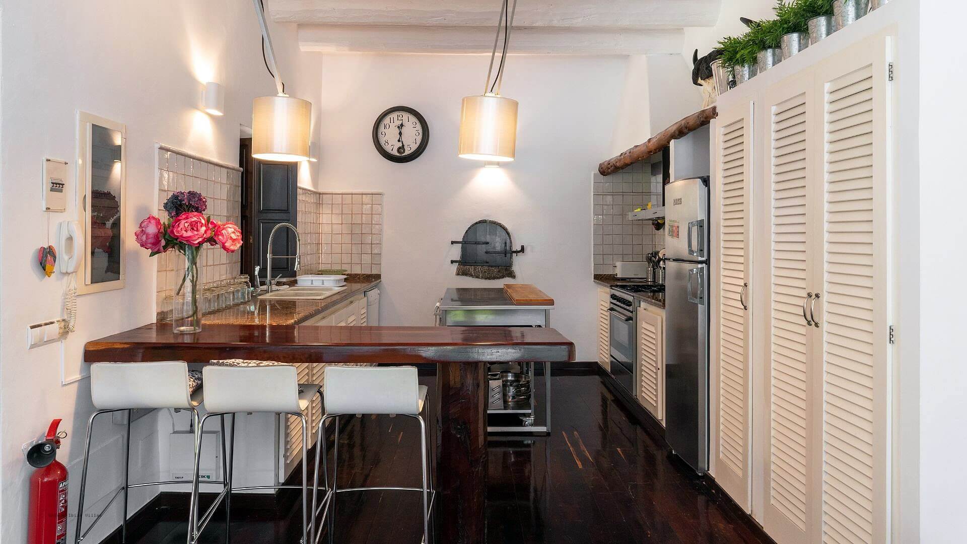  - VILLA CAN JONDAL - 6+ Bedrooms - Near Cala Jondal - Between Ibiza Town & San Jose/Sant Josep