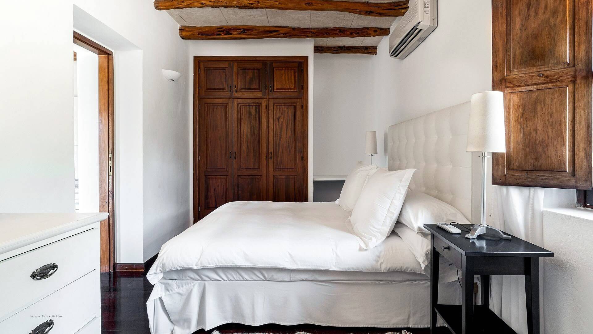  - VILLA CAN JONDAL - 6+ Bedrooms - Near Cala Jondal - Between Ibiza Town & San Jose/Sant Josep