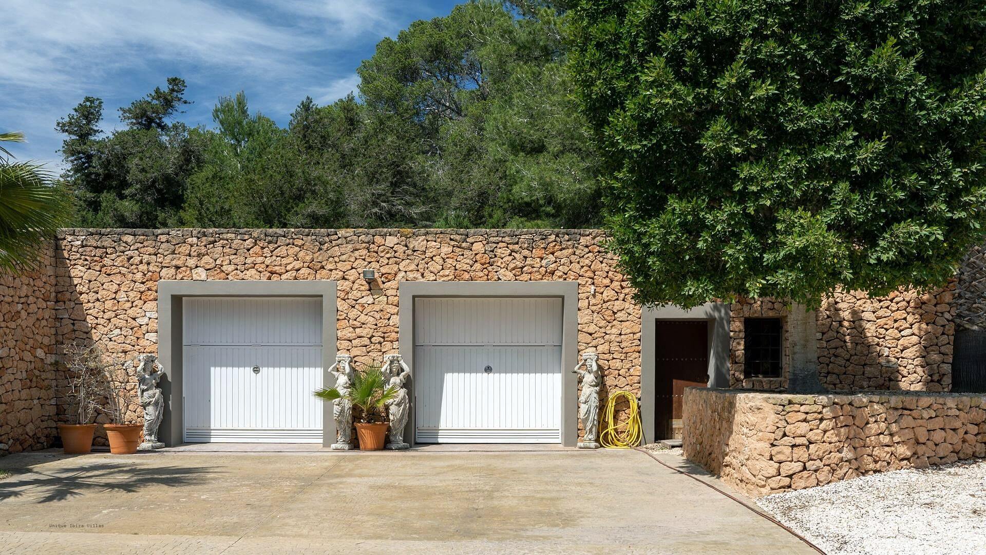  - VILLA CAN JONDAL - 6+ Bedrooms - Near Cala Jondal - Between Ibiza Town & San Jose/Sant Josep