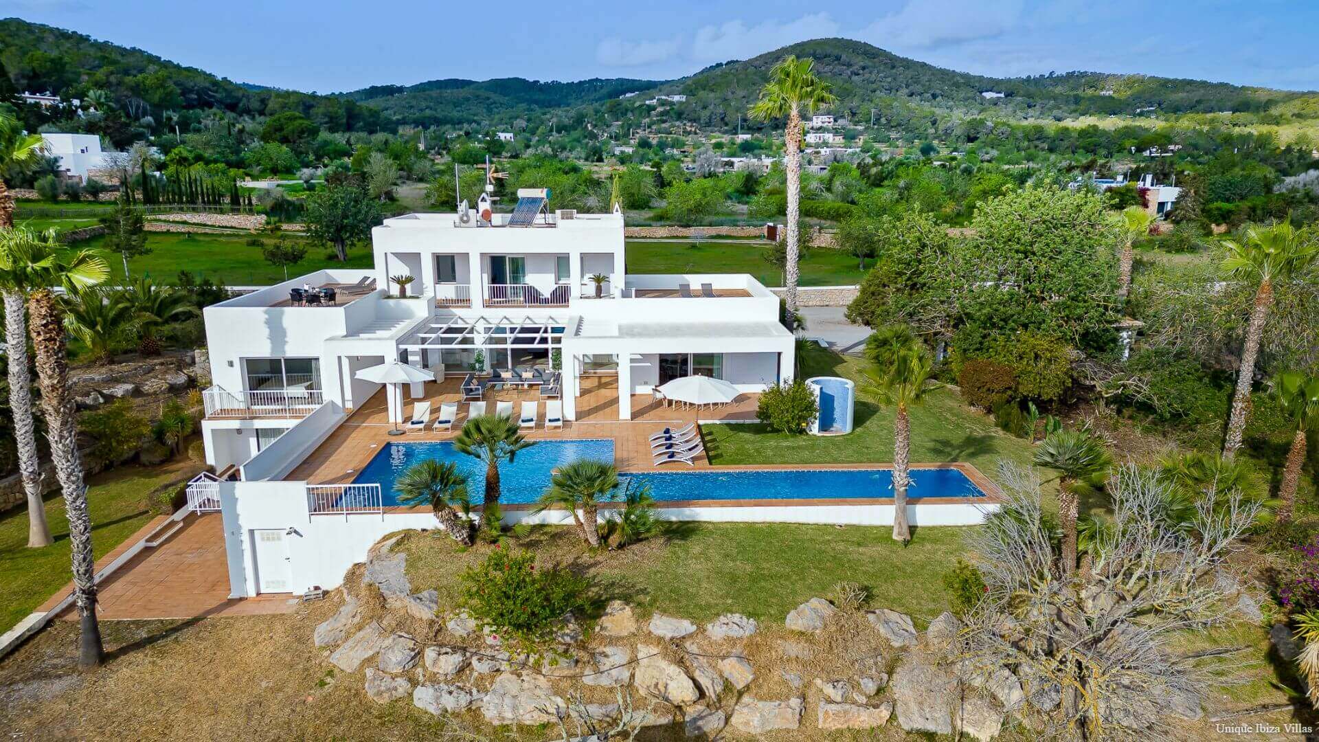  - VILLA STYLE - 5 Bedrooms - San Rafael