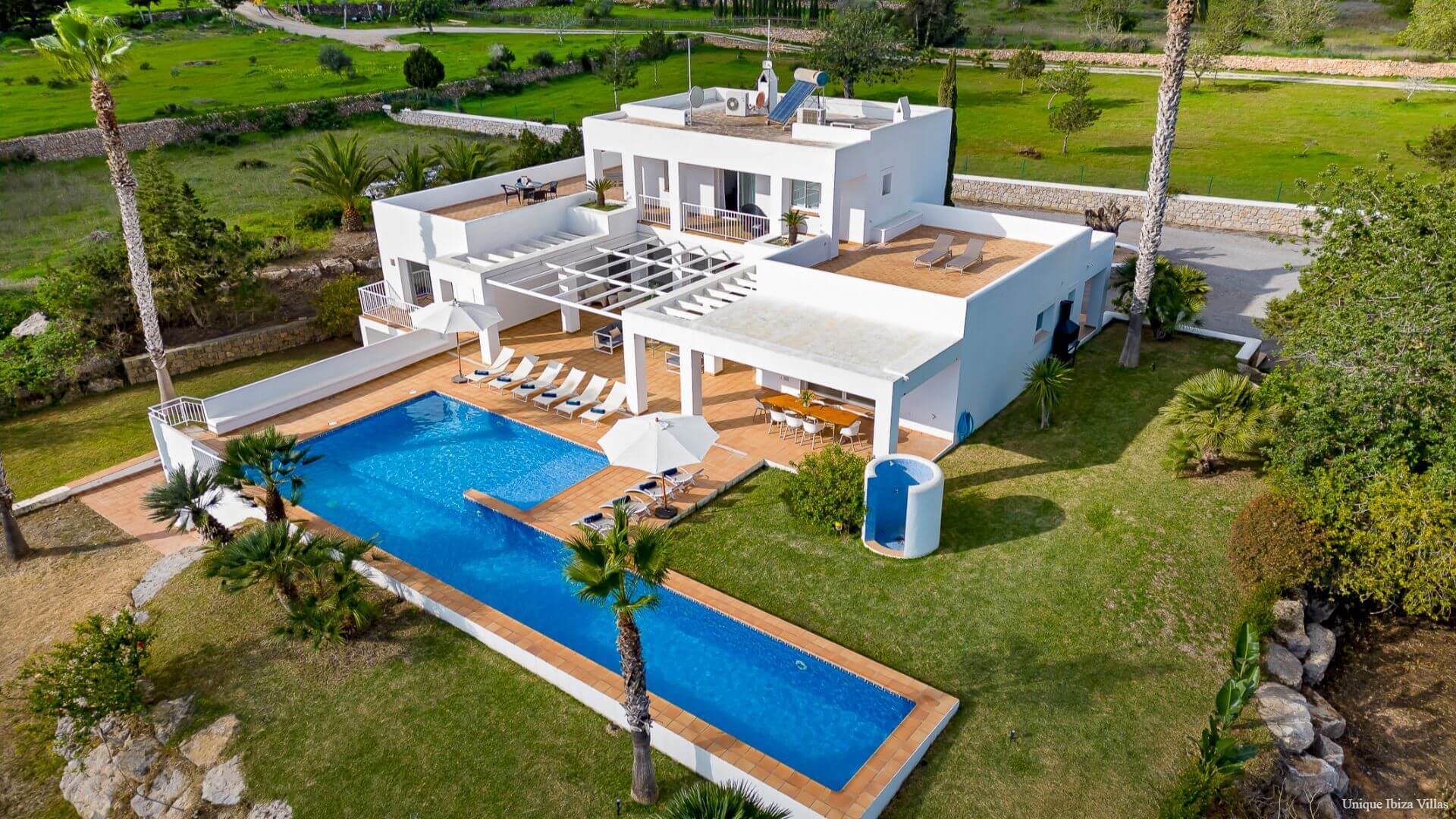  - VILLA STYLE - 5 Bedrooms - San Rafael