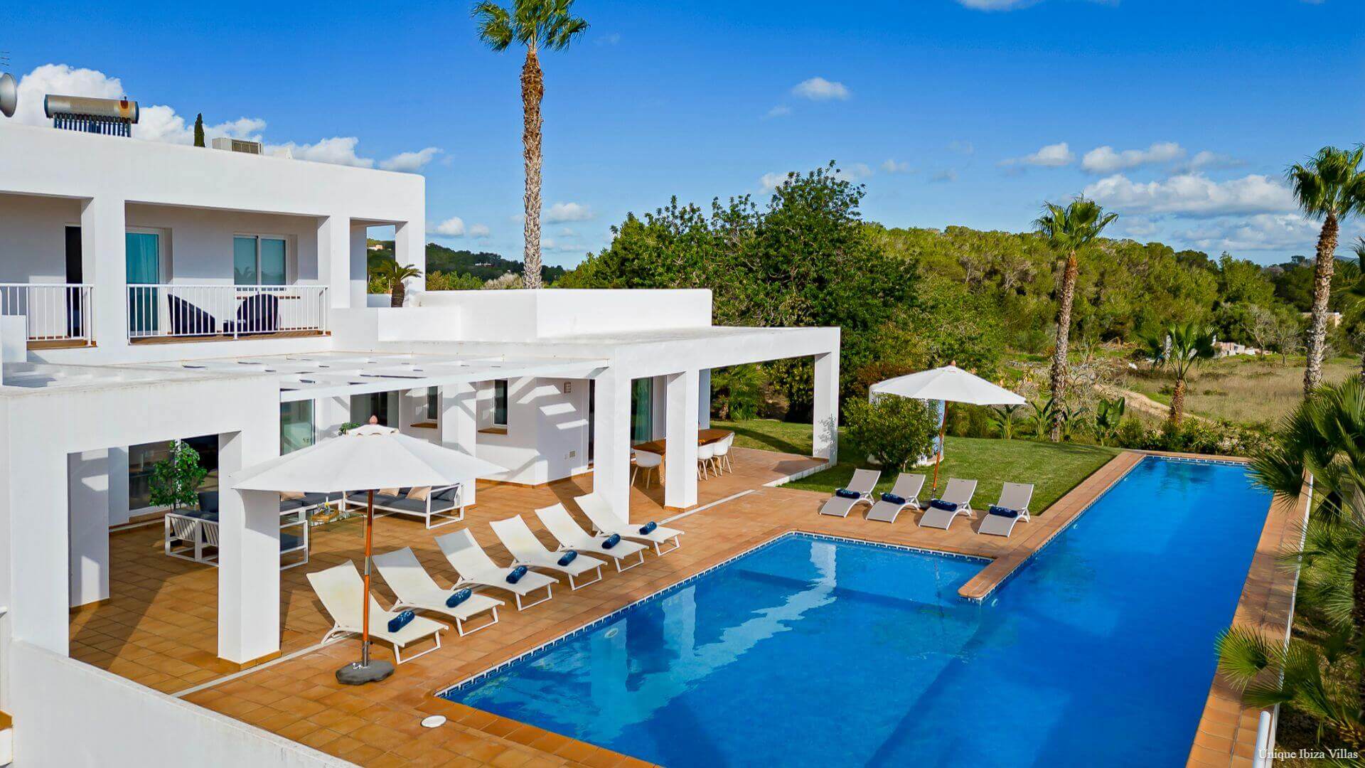  - VILLA STYLE - 5 Bedrooms - San Rafael