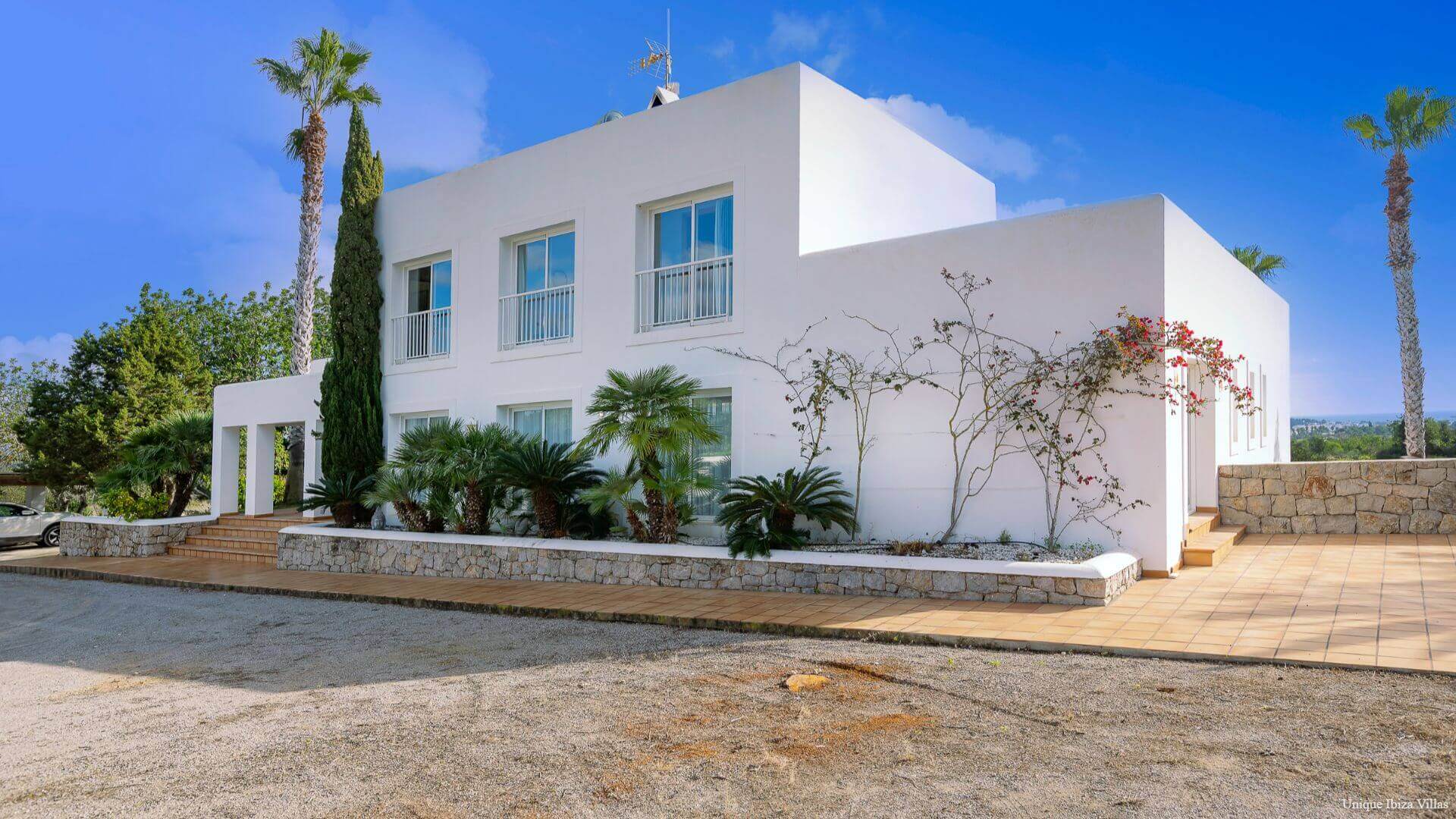  - VILLA STYLE - 5 Bedrooms - San Rafael