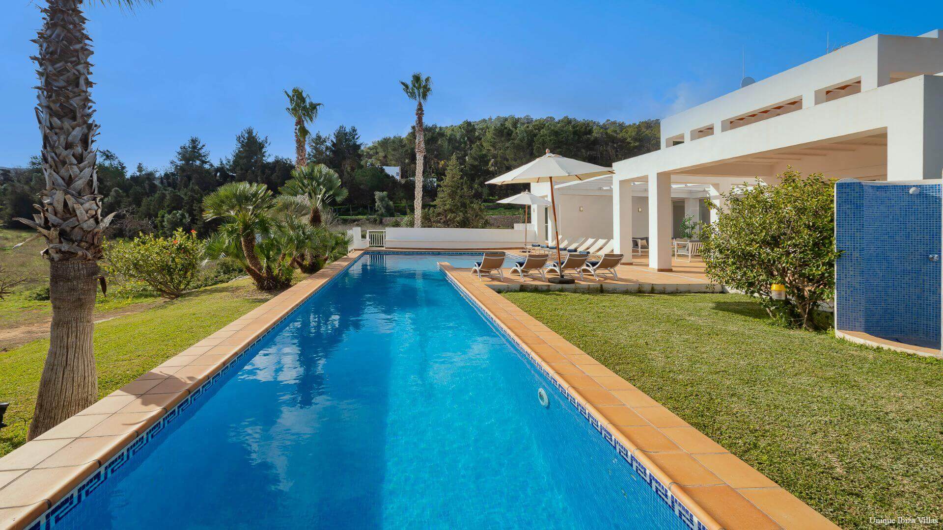  - VILLA STYLE - 5 Bedrooms - San Rafael
