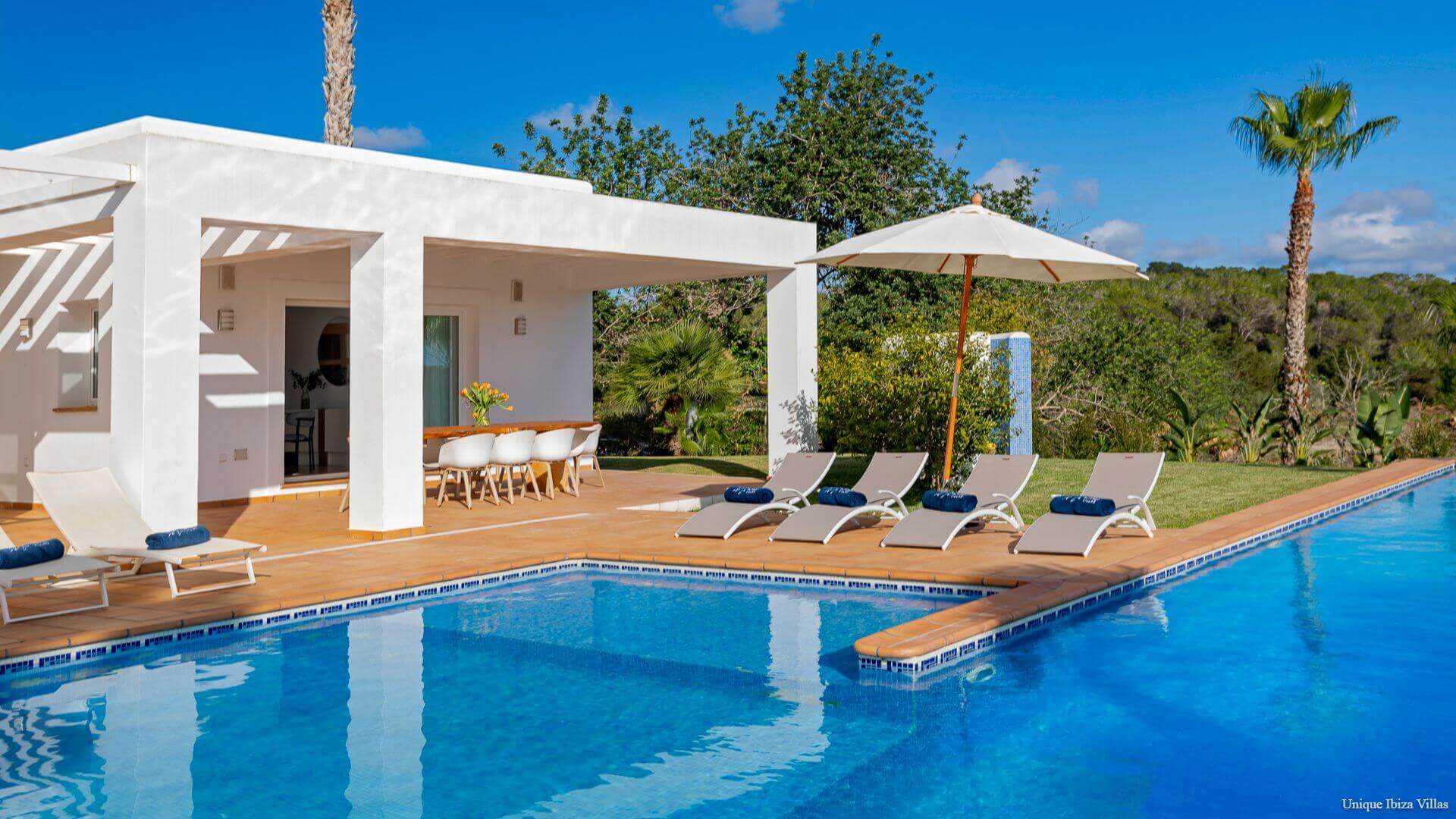  - VILLA STYLE - 5 Bedrooms - San Rafael