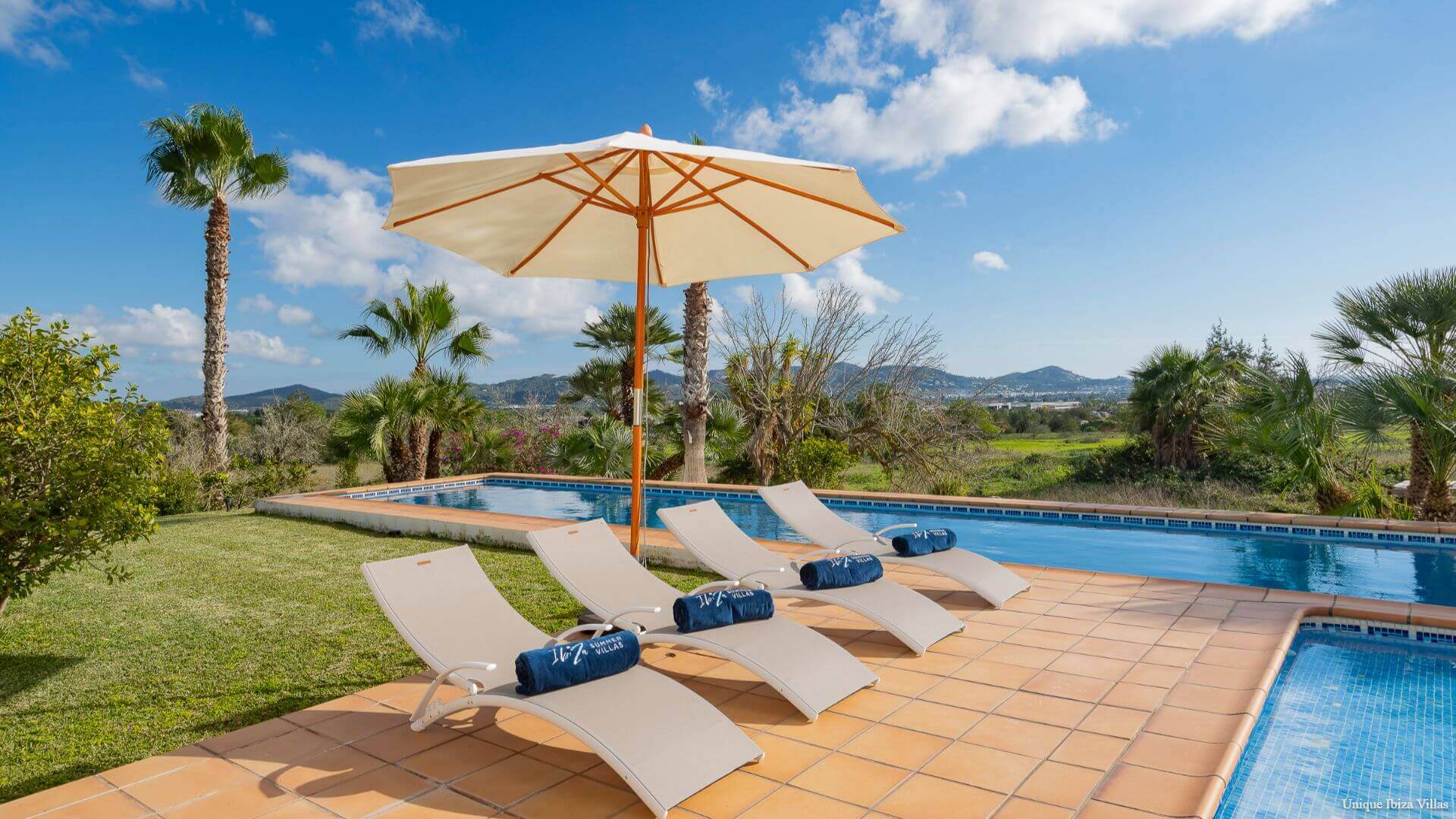  - VILLA STYLE - 5 Bedrooms - San Rafael