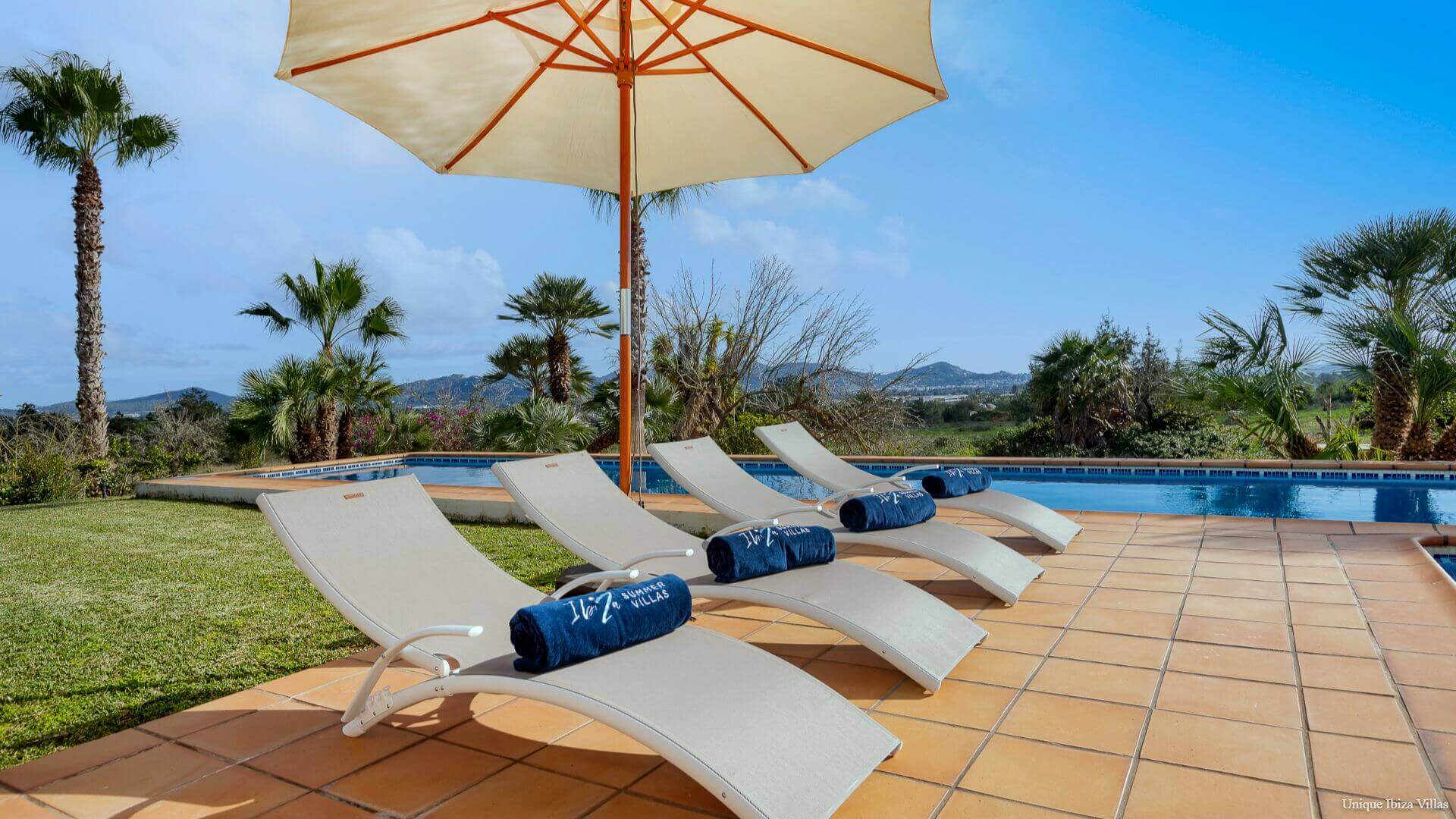  - VILLA STYLE - 5 Bedrooms - San Rafael