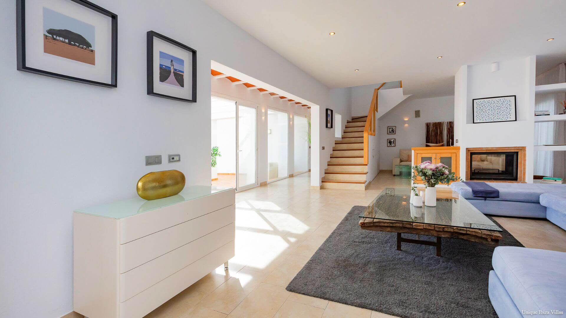  - VILLA STYLE - 5 Bedrooms - San Rafael