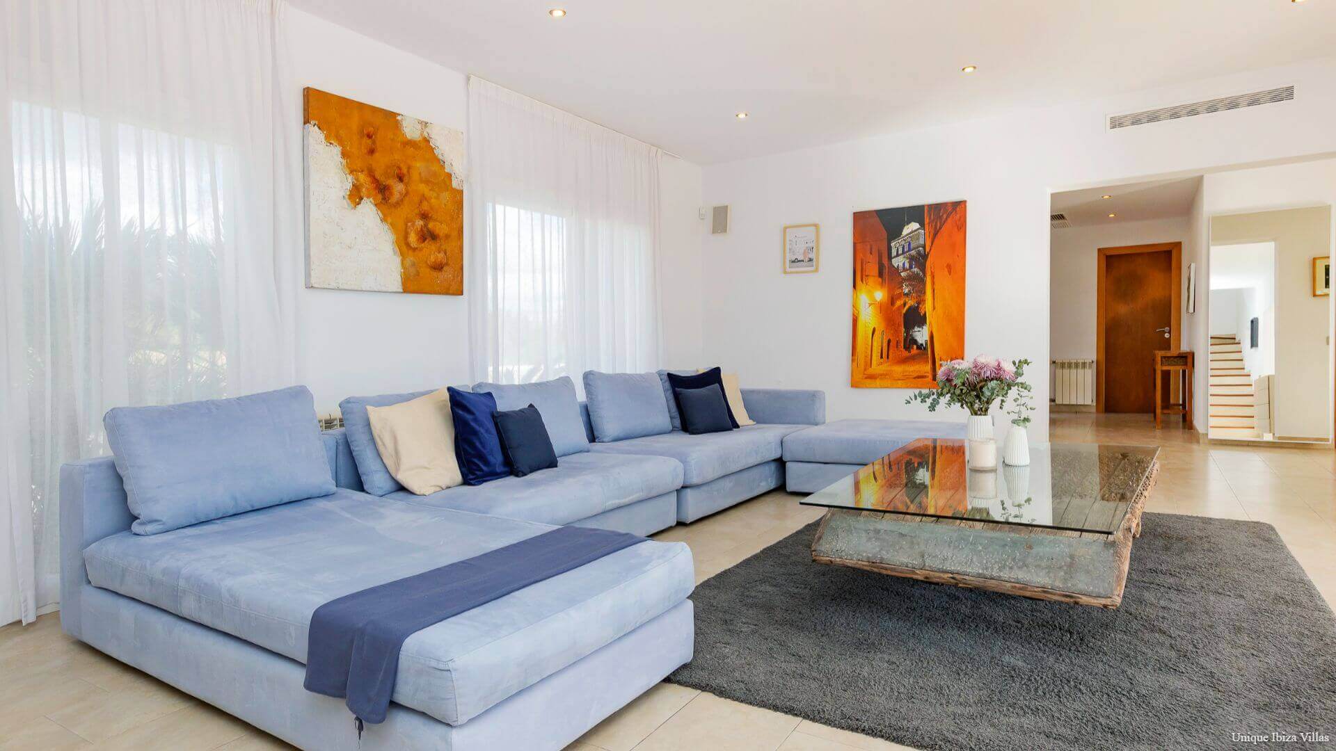  - VILLA STYLE - 5 Bedrooms - San Rafael