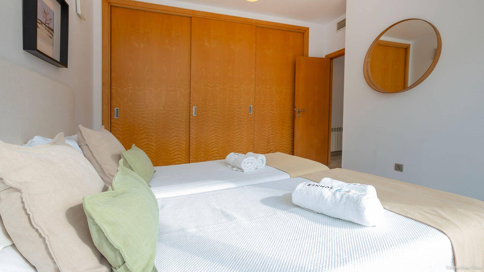  - VILLA STYLE - 5 Bedrooms - San Rafael