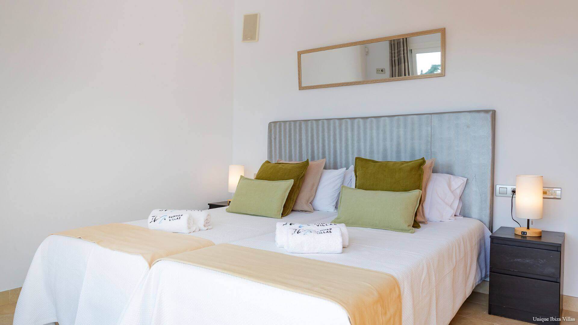  - VILLA STYLE - 5 Bedrooms - San Rafael