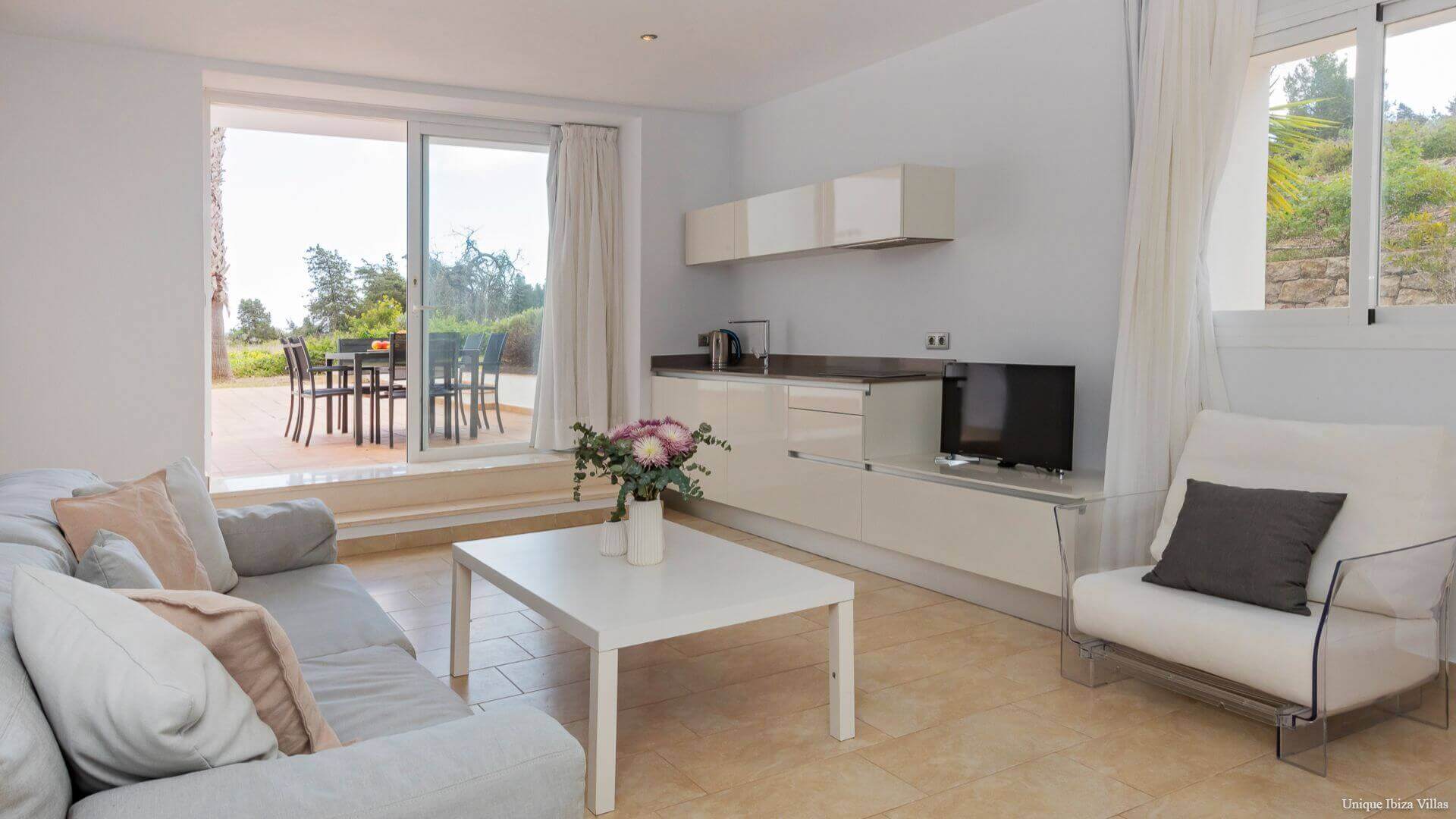  - VILLA STYLE - 5 Bedrooms - San Rafael