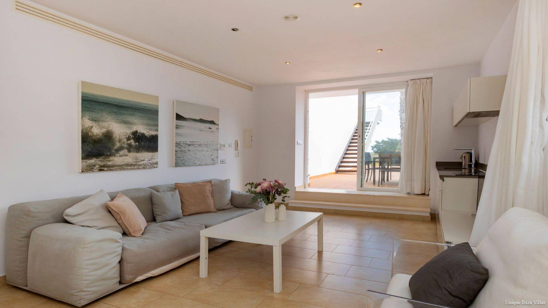  - VILLA STYLE - 5 Bedrooms - San Rafael