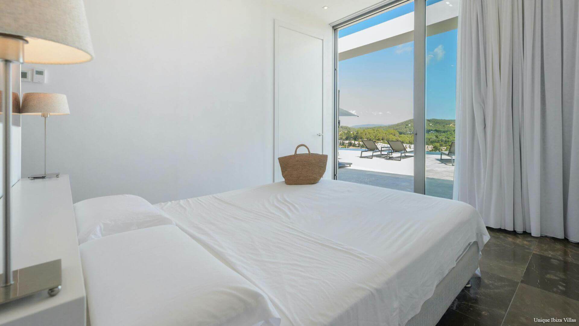  - Villa Minimsl - Roca Llisa