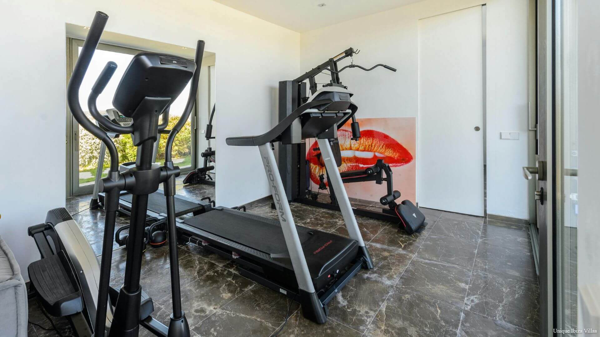  - Villa Minimsl - Roca Llisa