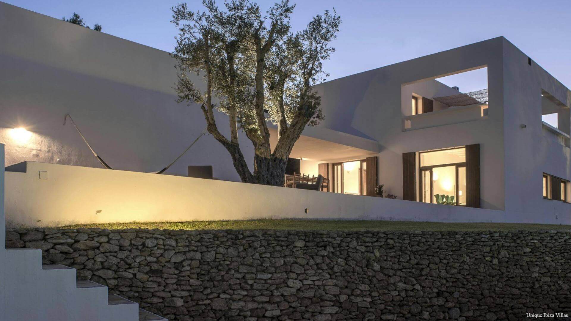 CAN PEREZ - 4 Bedrooms - San Carlos