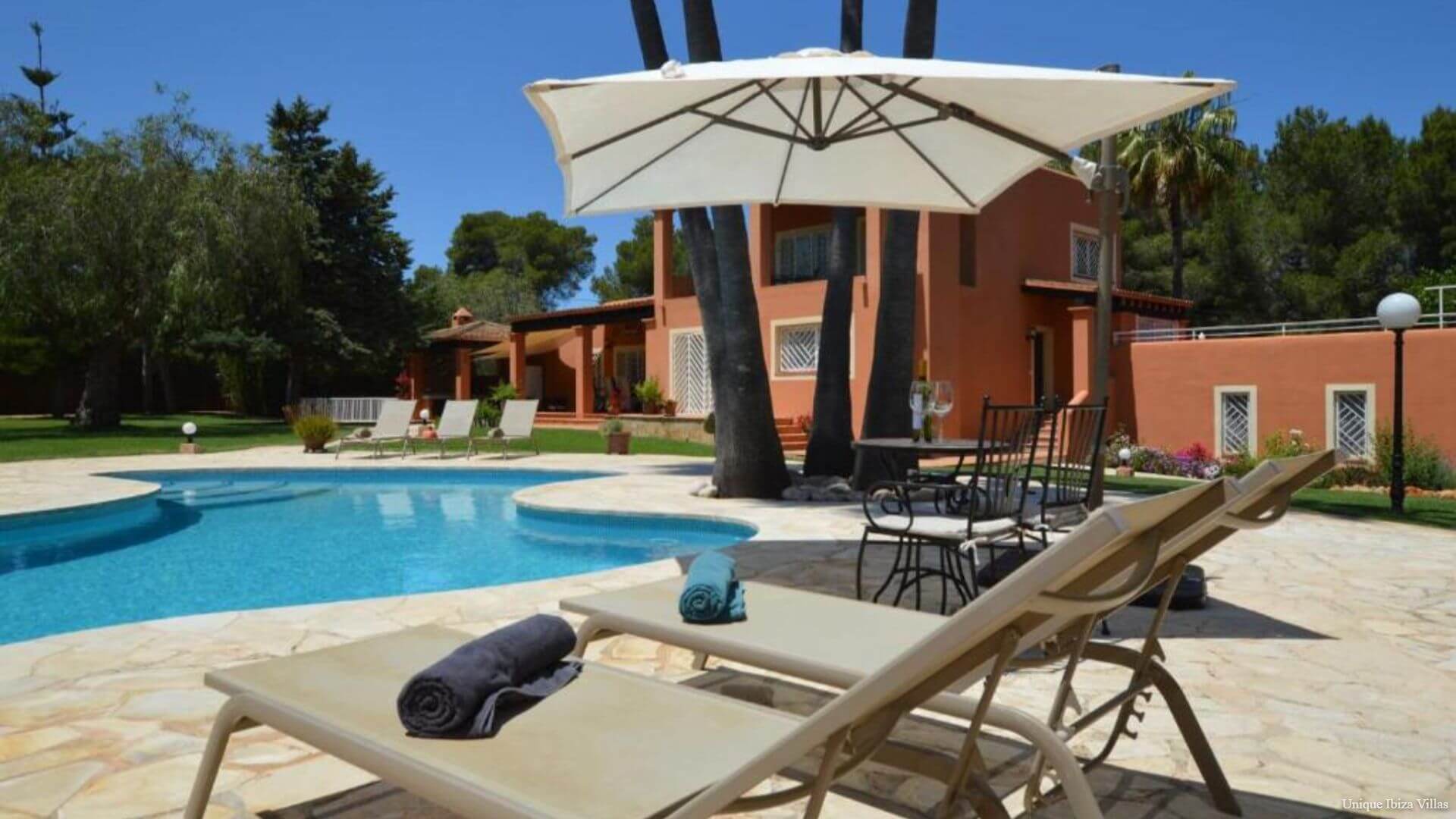 VILLA LUCIA  (Es Torrent - Near Cala Jondal, Porroig & Es Cubells)