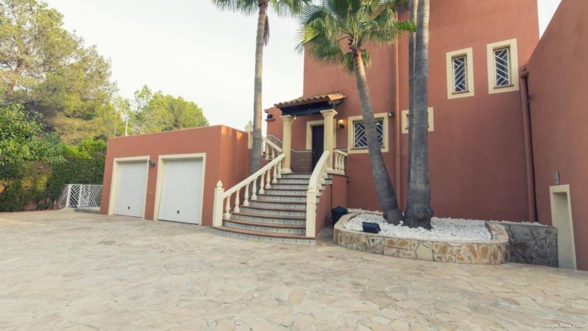 VILLA LUCIA  (Es Torrent - Near Cala Jondal, Porroig & Es Cubells)