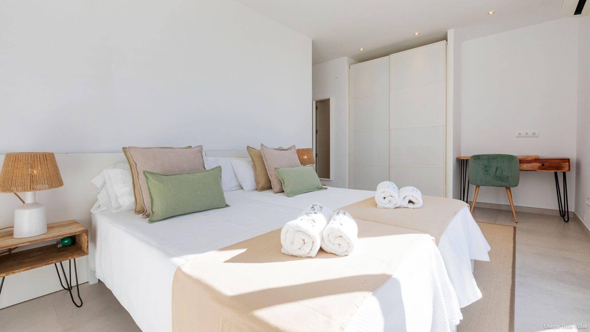 - VILLA GUARDIOLA - 5 Bedrooms