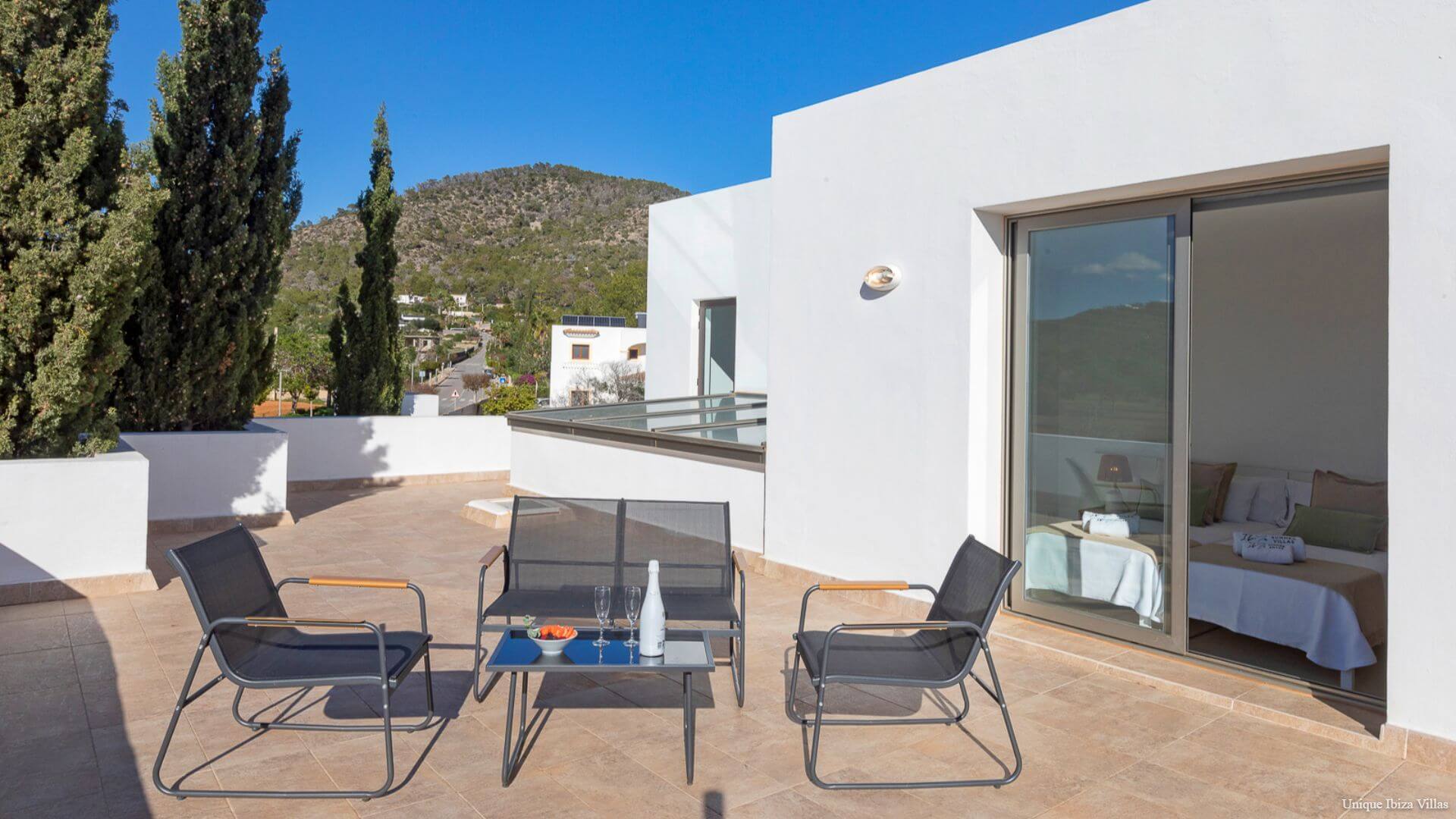 - VILLA GUARDIOLA - 5 Bedrooms