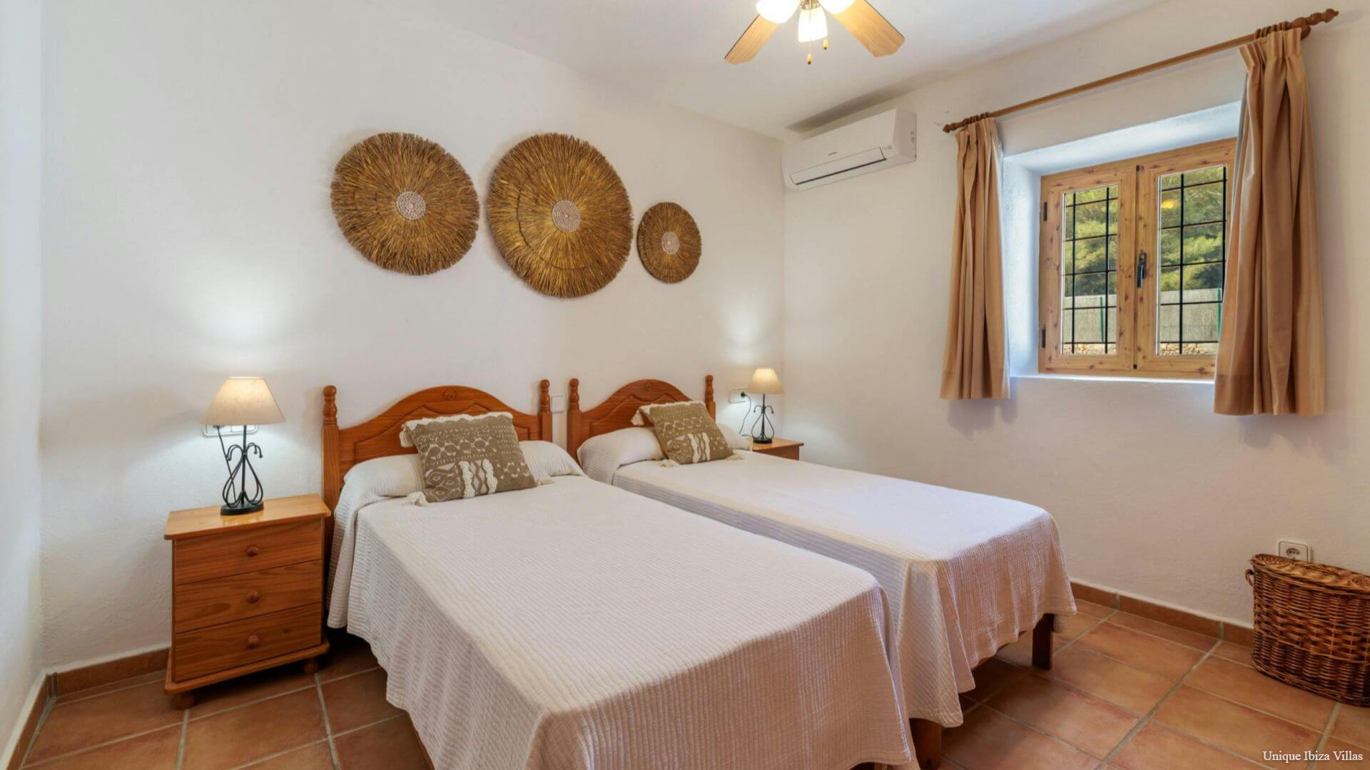  - VILLA SA TARONGERADA - Cala Llonga - 3 Bedrooms
