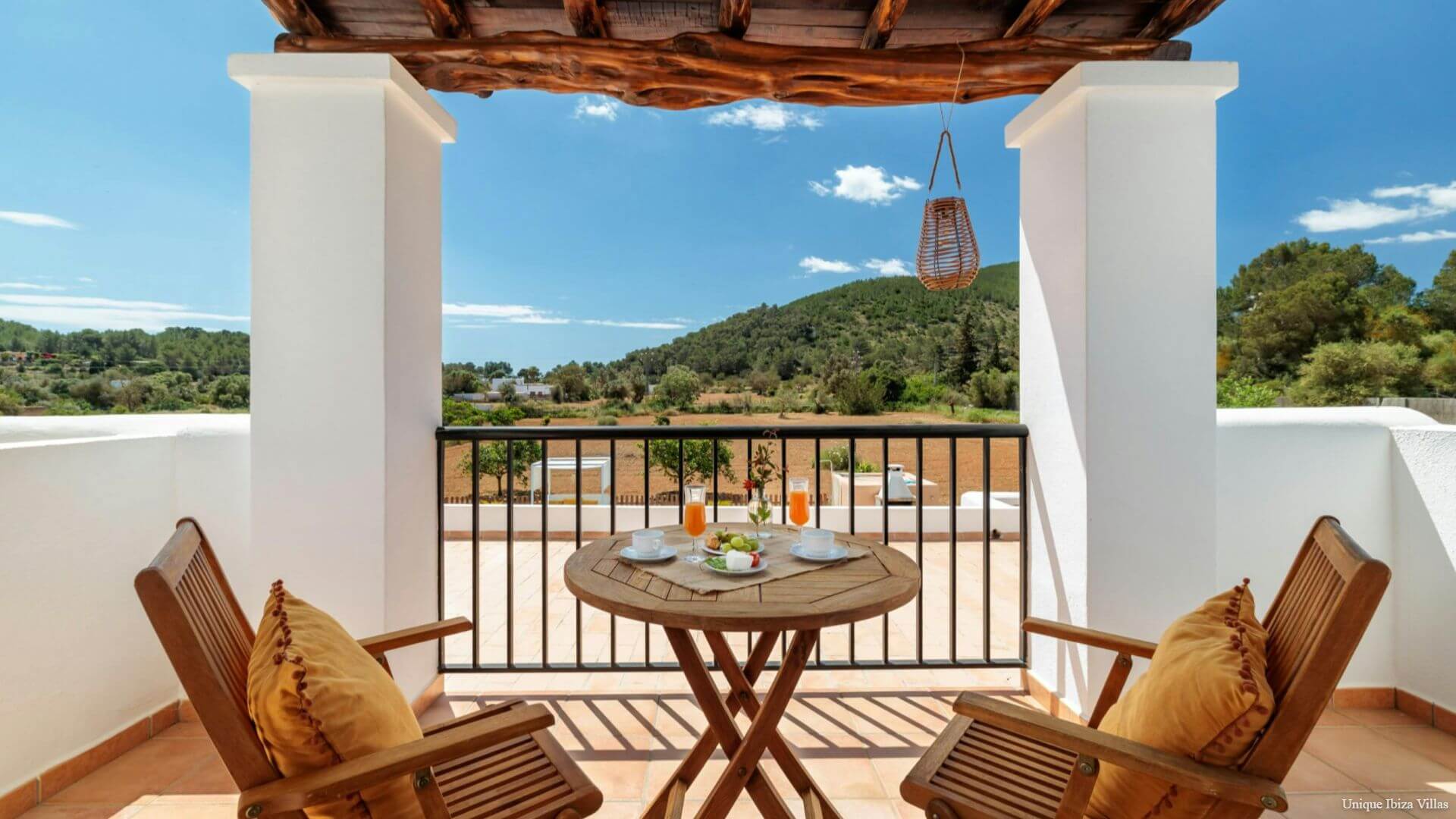  - VILLA SA TARONGERADA - Cala Llonga - 3 Bedrooms