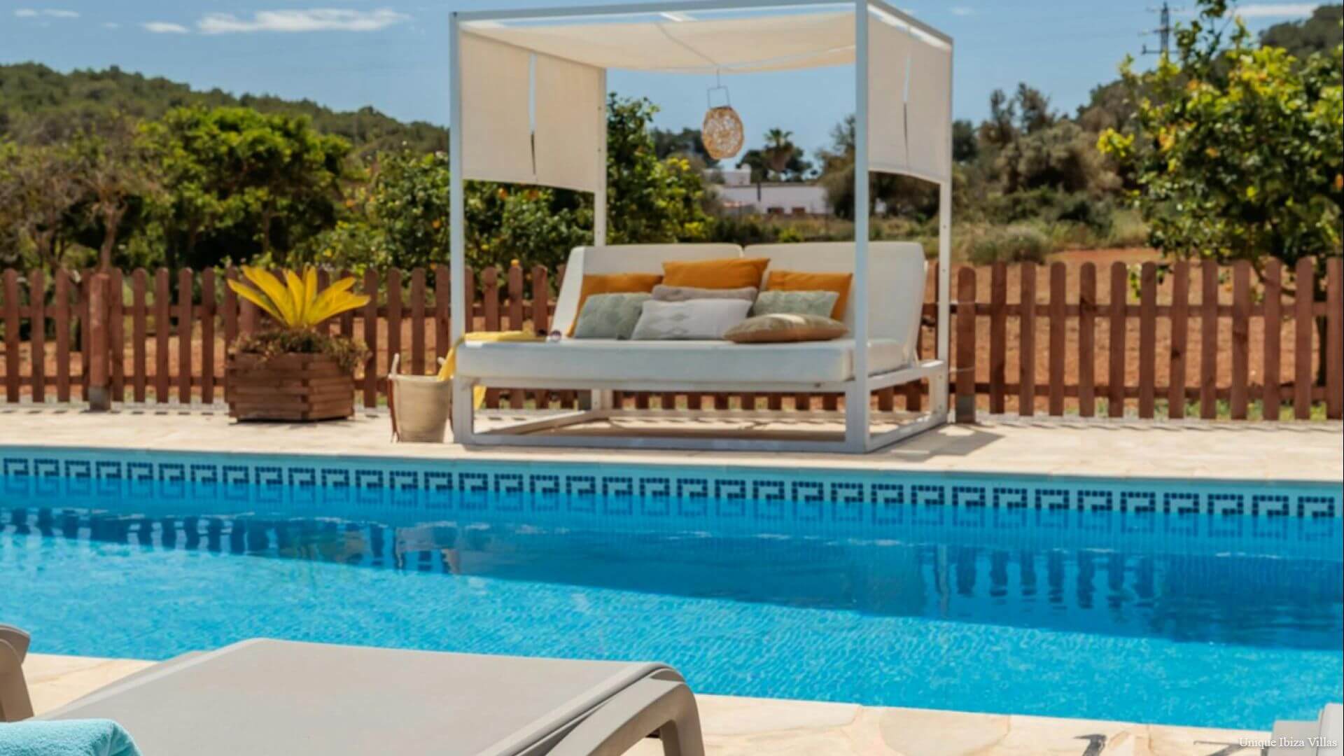  - VILLA SA TARONGERADA - Cala Llonga - 3 Bedrooms