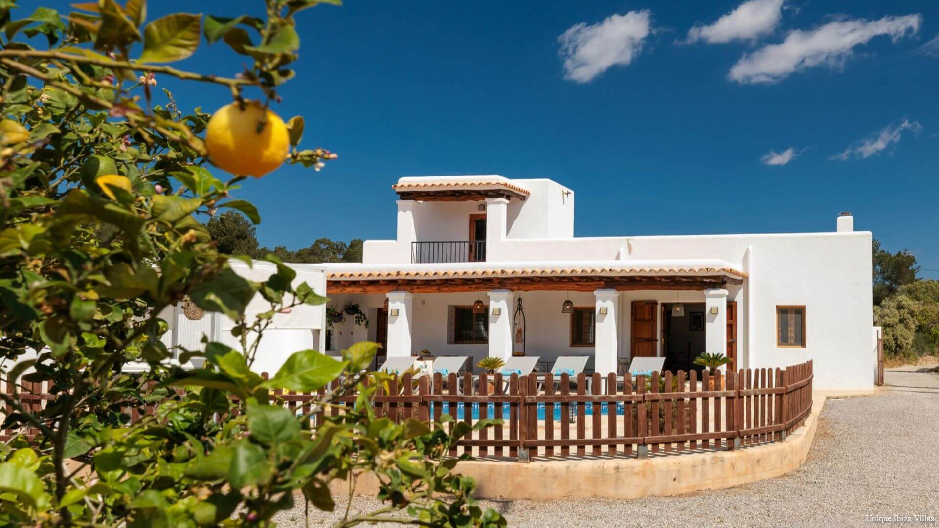  - VILLA SA TARONGERADA - Cala Llonga - 3 Bedrooms