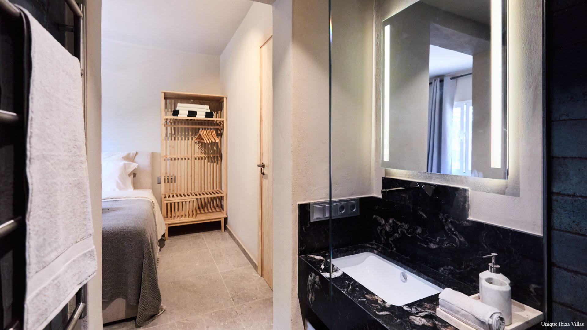 VILLA LILY - 3 Bedrooms - Santa Eulalia/Cala Llonga