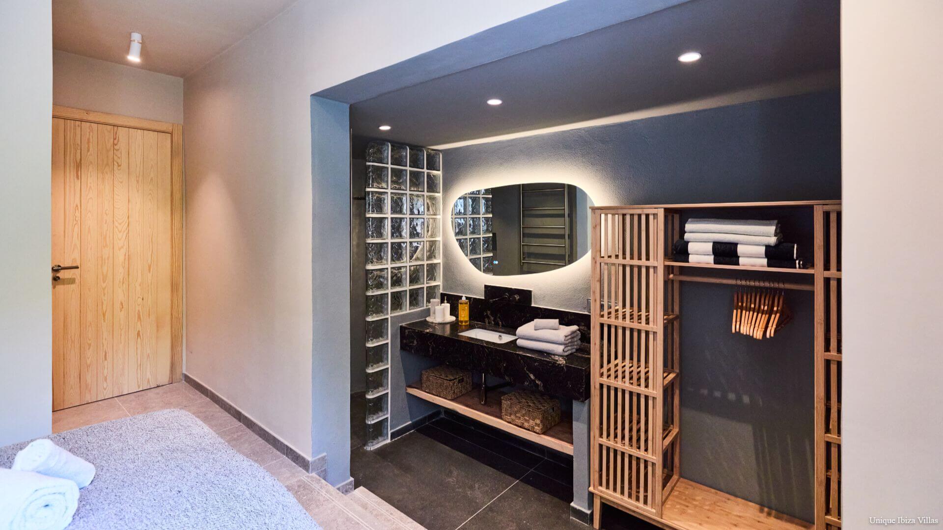 VILLA LILY - 3 Bedrooms - Santa Eulalia/Cala Llonga