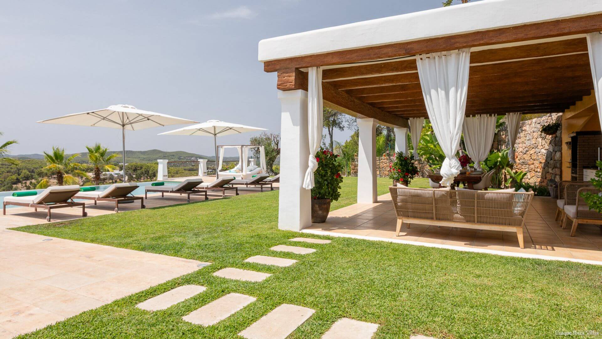  - VILLA CAN LLOSAS DE DALT - 4 Bedrooms - Near San Carlos village & Las Dalias