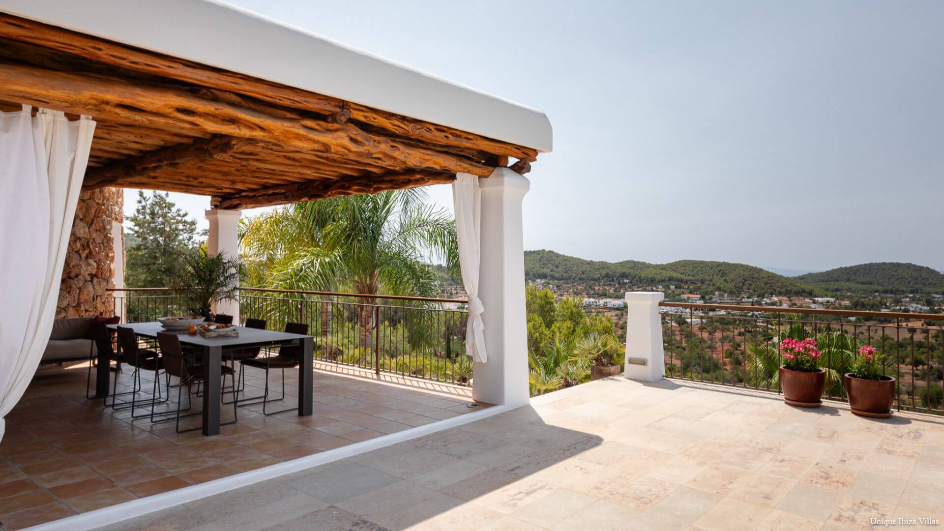  - VILLA CAN LLOSAS DE DALT - 4 Bedrooms - Near San Carlos village & Las Dalias