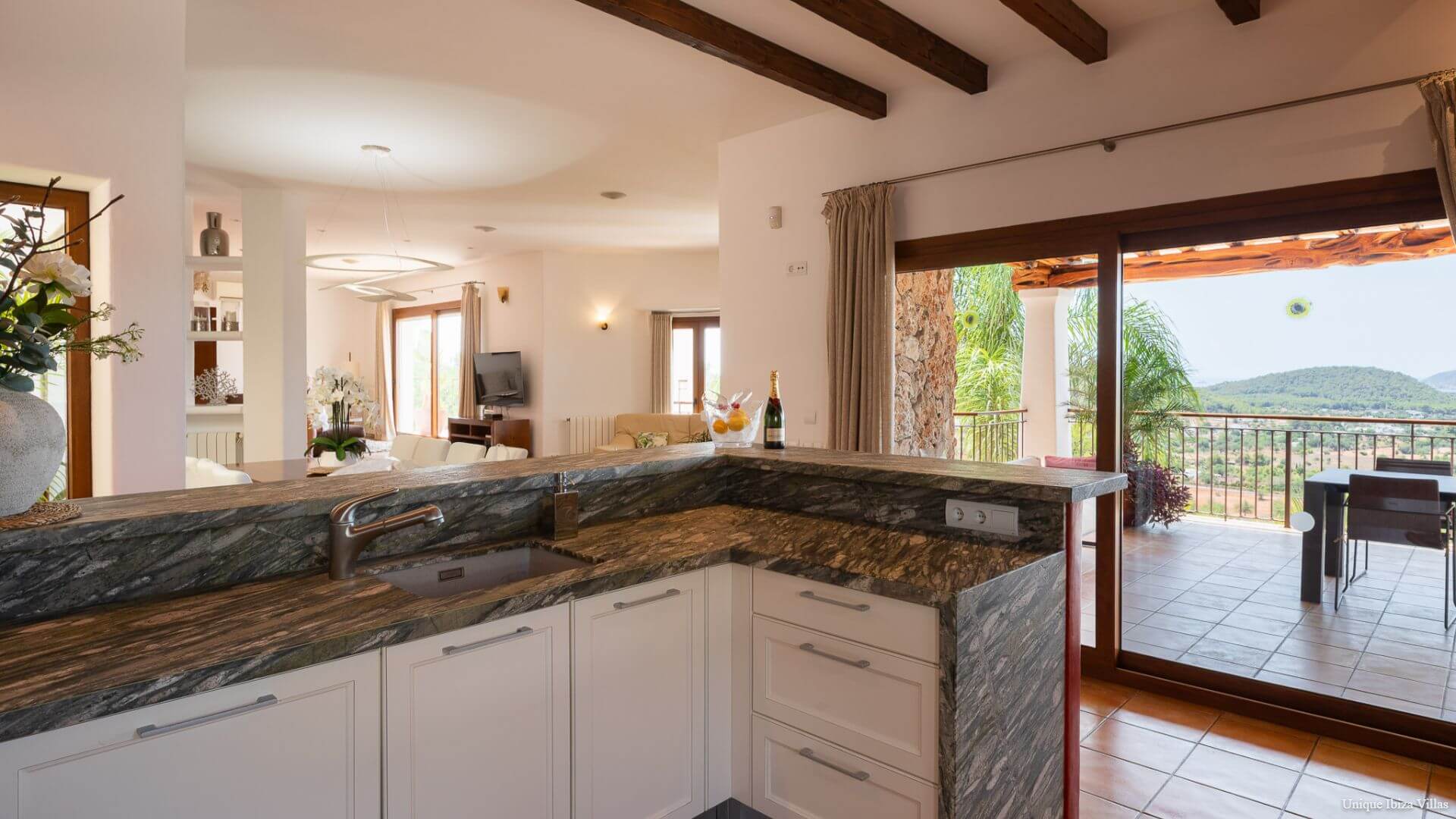  - VILLA CAN LLOSAS DE DALT - 4 Bedrooms - Near San Carlos village & Las Dalias