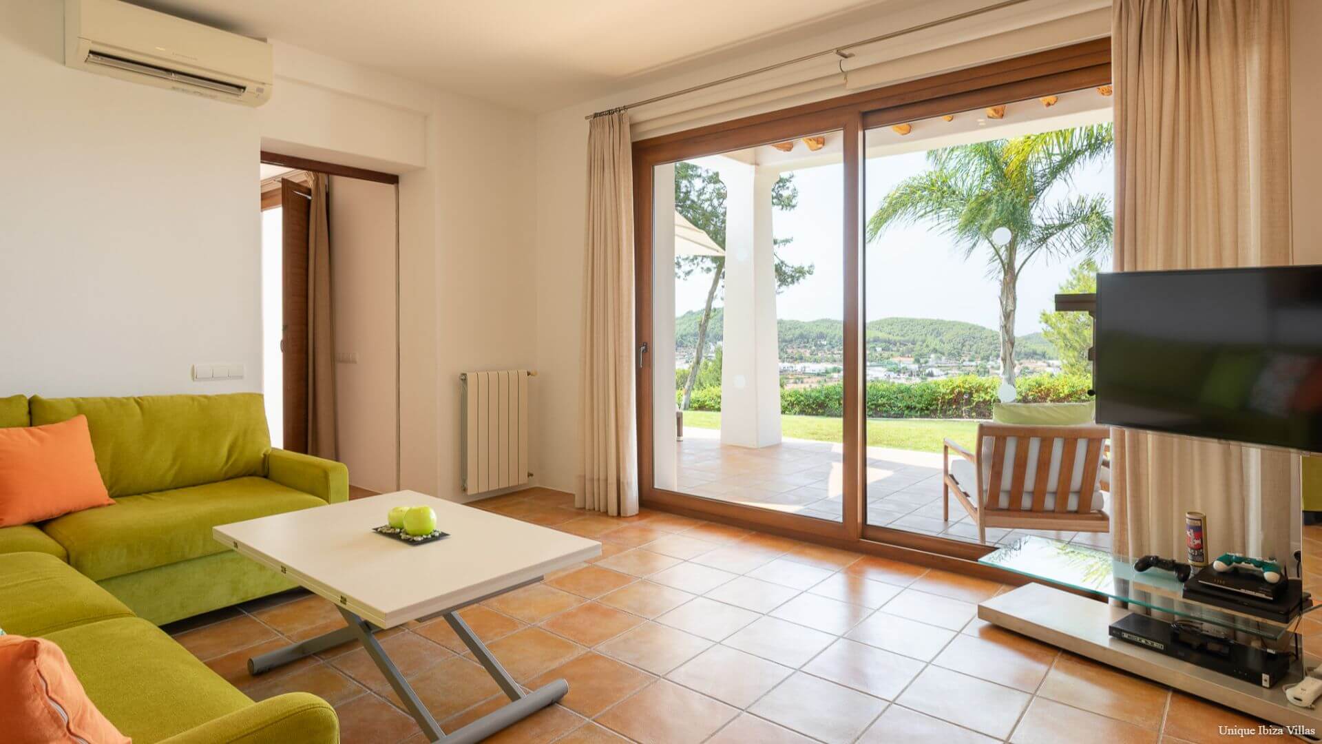  - VILLA CAN LLOSAS DE DALT - 4 Bedrooms - Near San Carlos village & Las Dalias