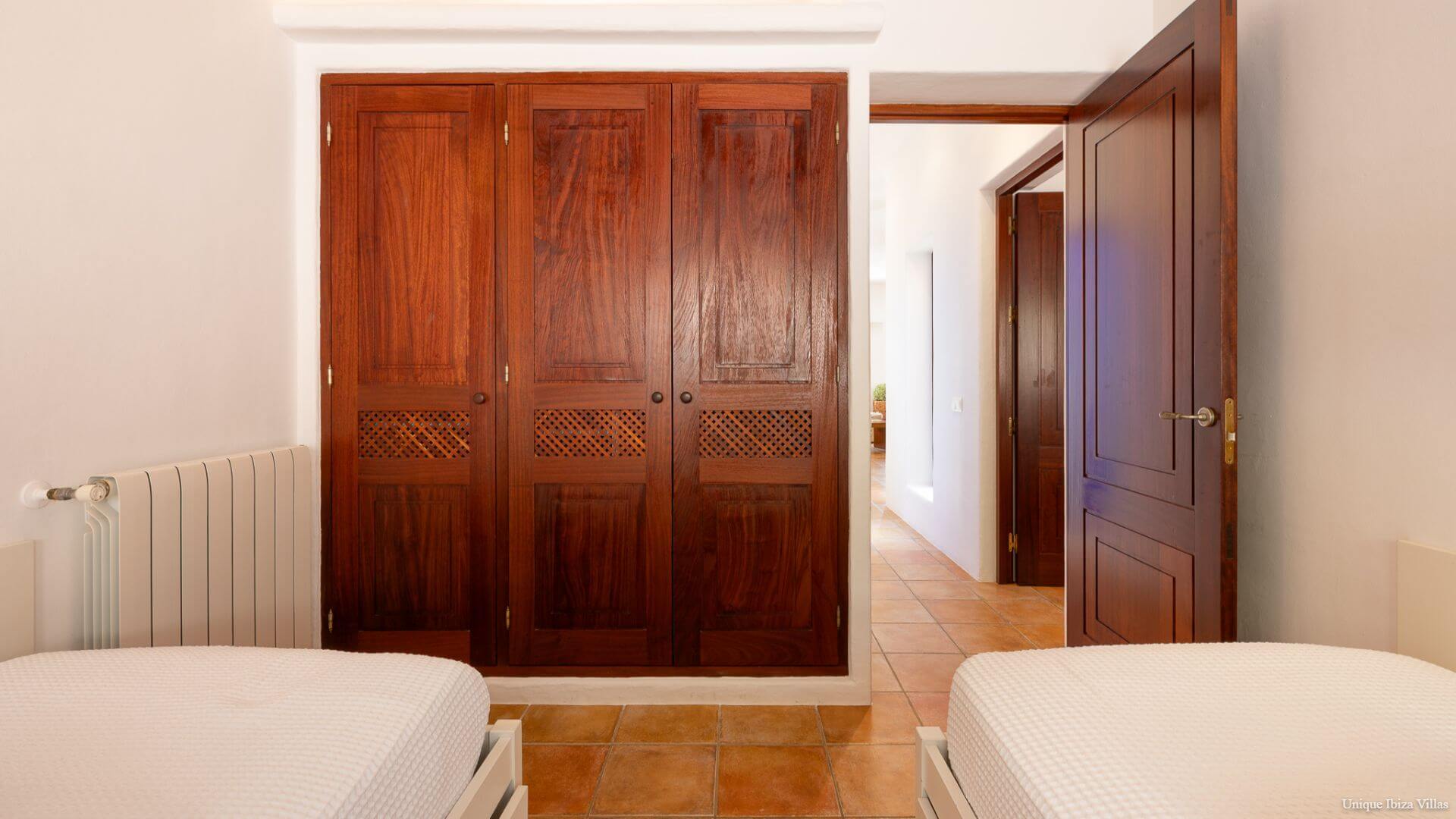  - VILLA CAN LLOSAS DE DALT - 4 Bedrooms - Near San Carlos village & Las Dalias