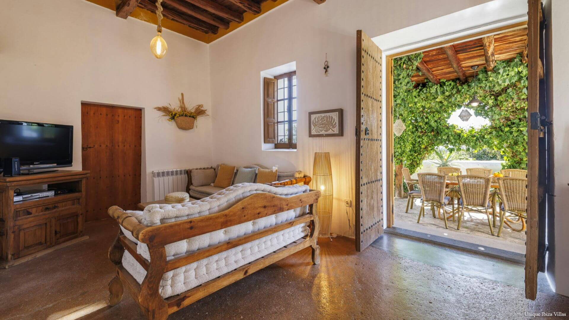 ES REPOS VELL - 4 Bedrooms - San Carlos/Sant Carles