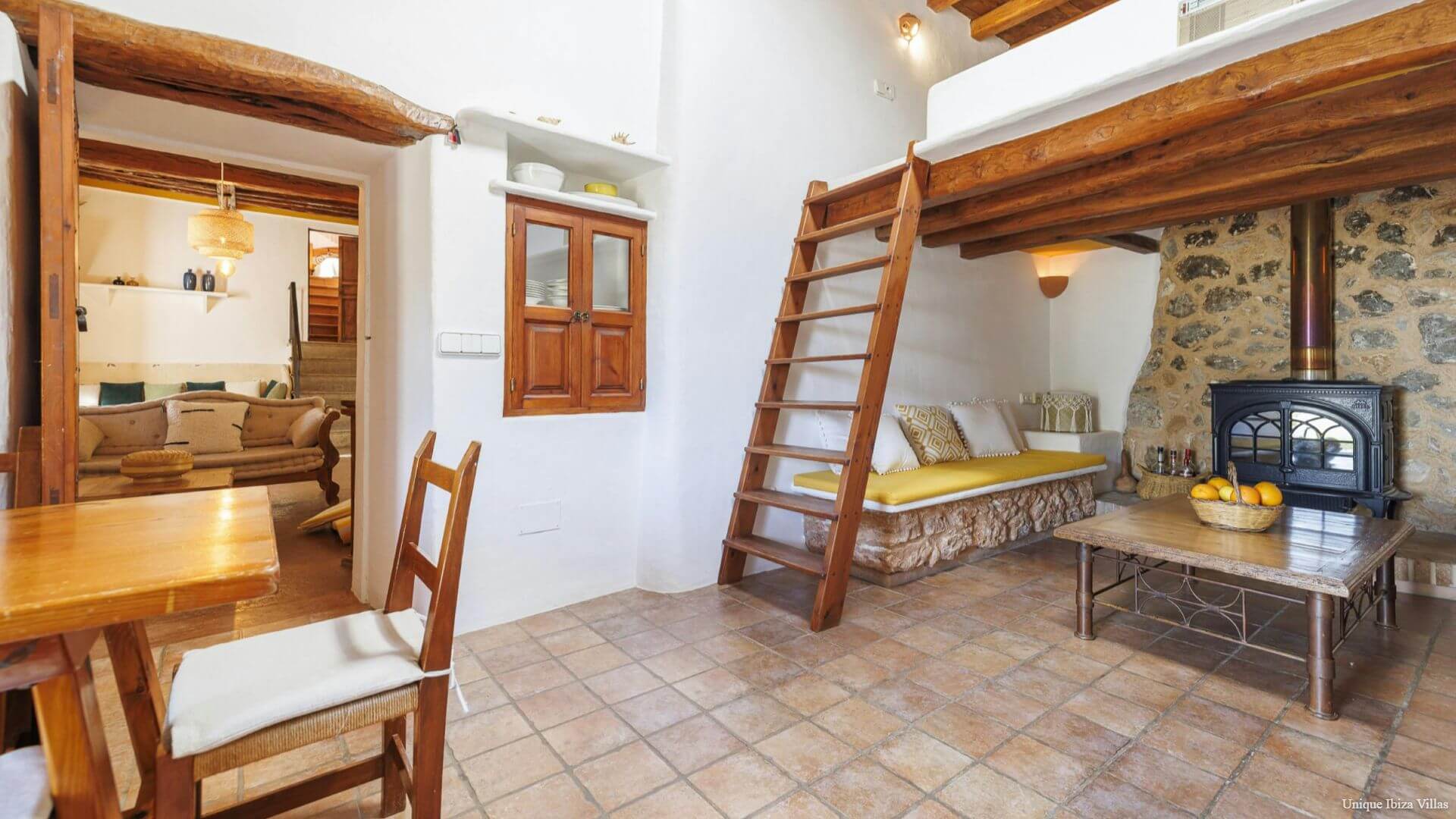 ES REPOS VELL - 4 Bedrooms - San Carlos/Sant Carles