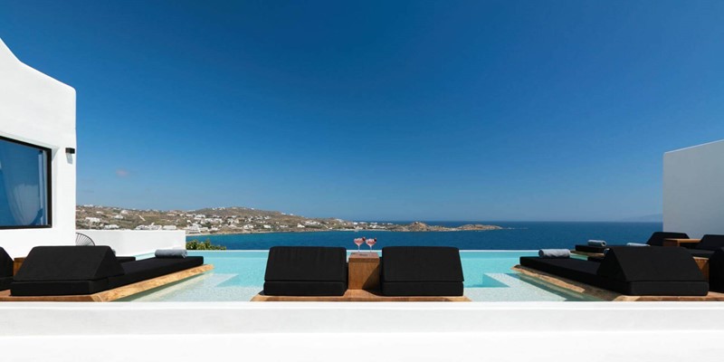 010 1865 Psaroublack 20190429 30