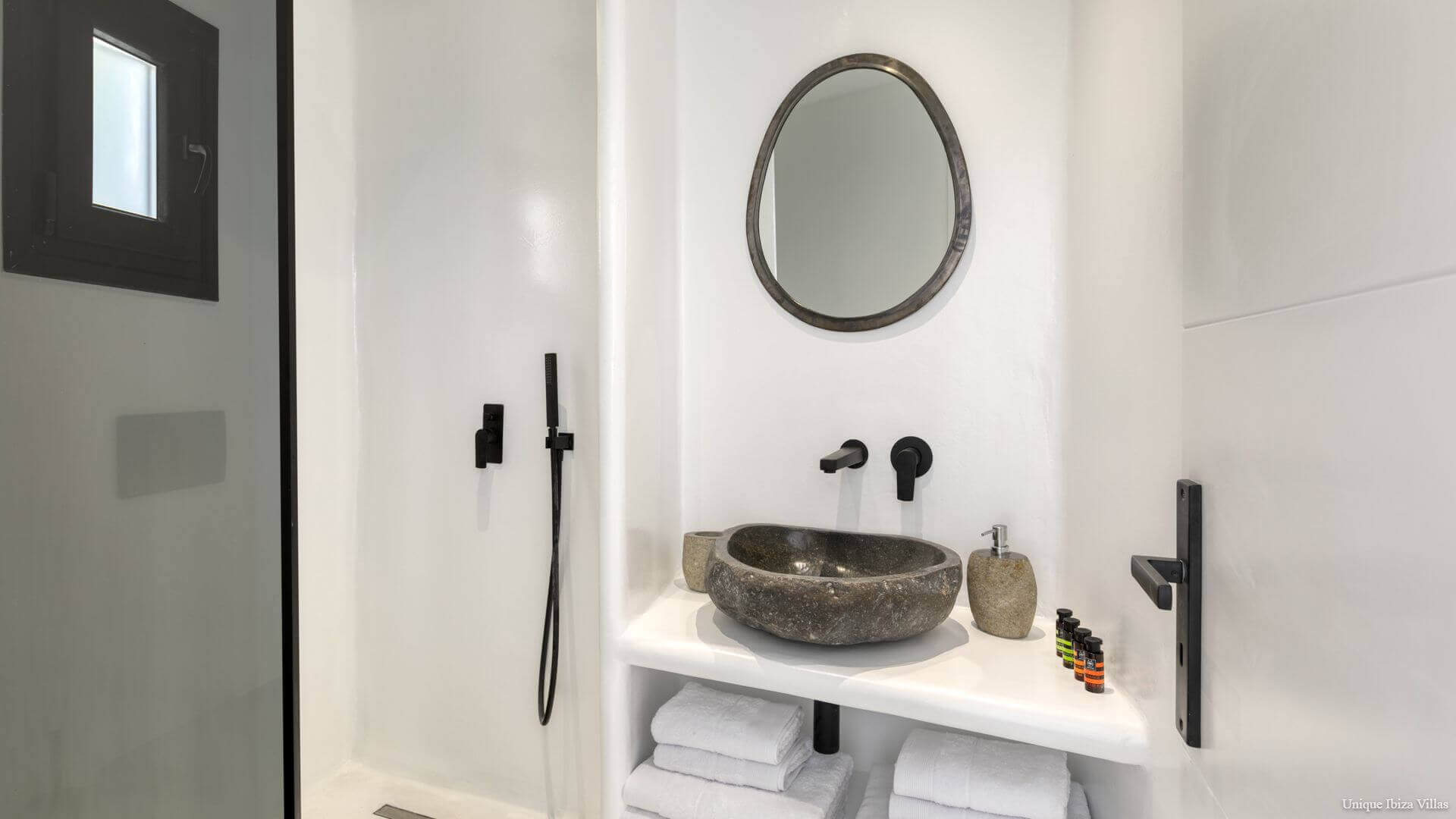  - VILLA BLACK DIAMOND I - Mykonos - Agios Lazarus - 5 Bedrooms