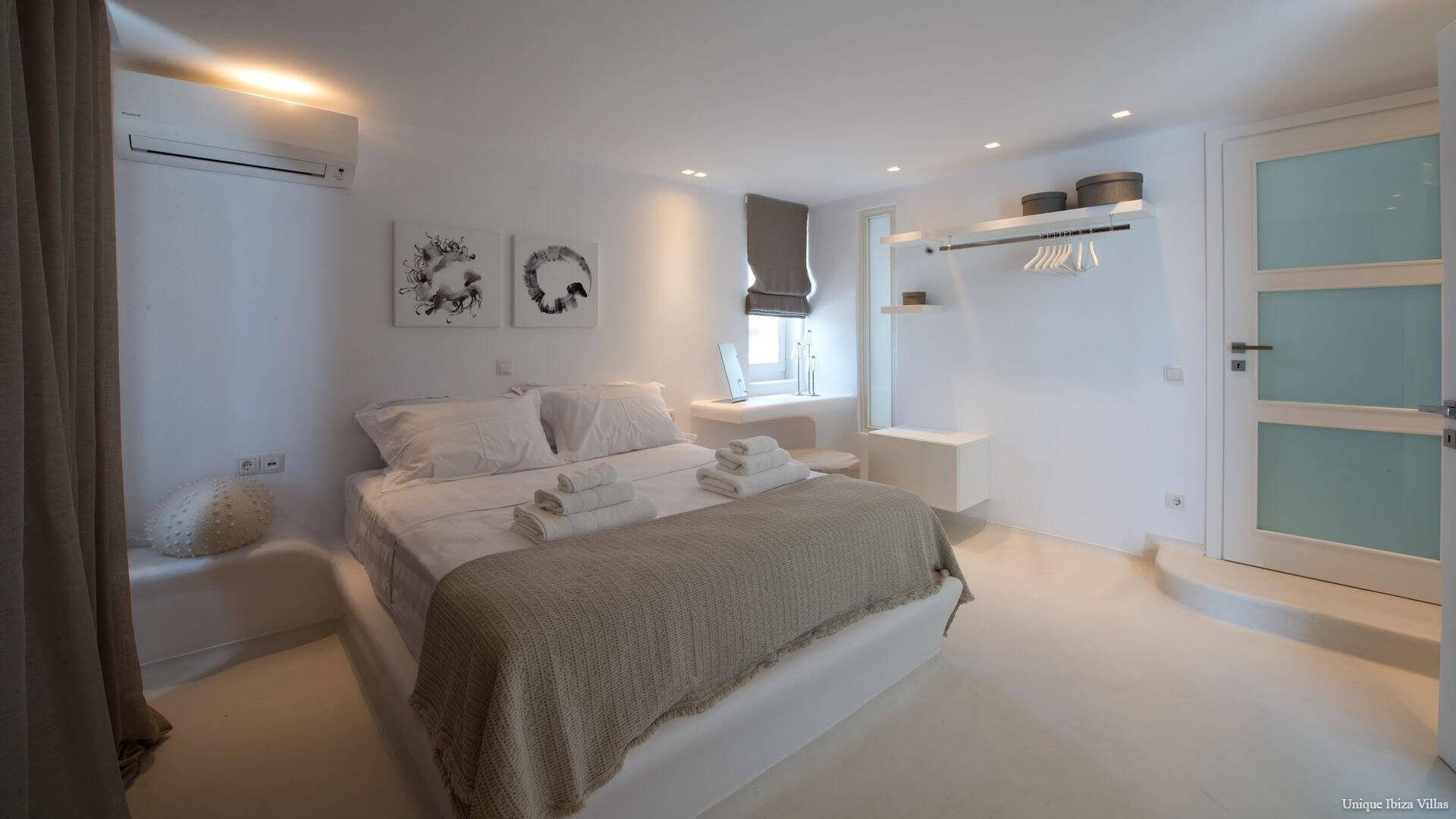  - SOFIA ESTATE MYKONOS - 17 Bedrooms - Agia Sofia Tourlos - Near Mykonos Town