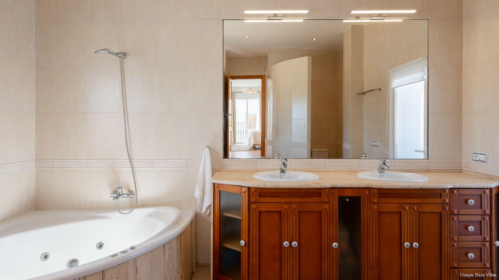  - VILLA LINA - Santa Gertrudis