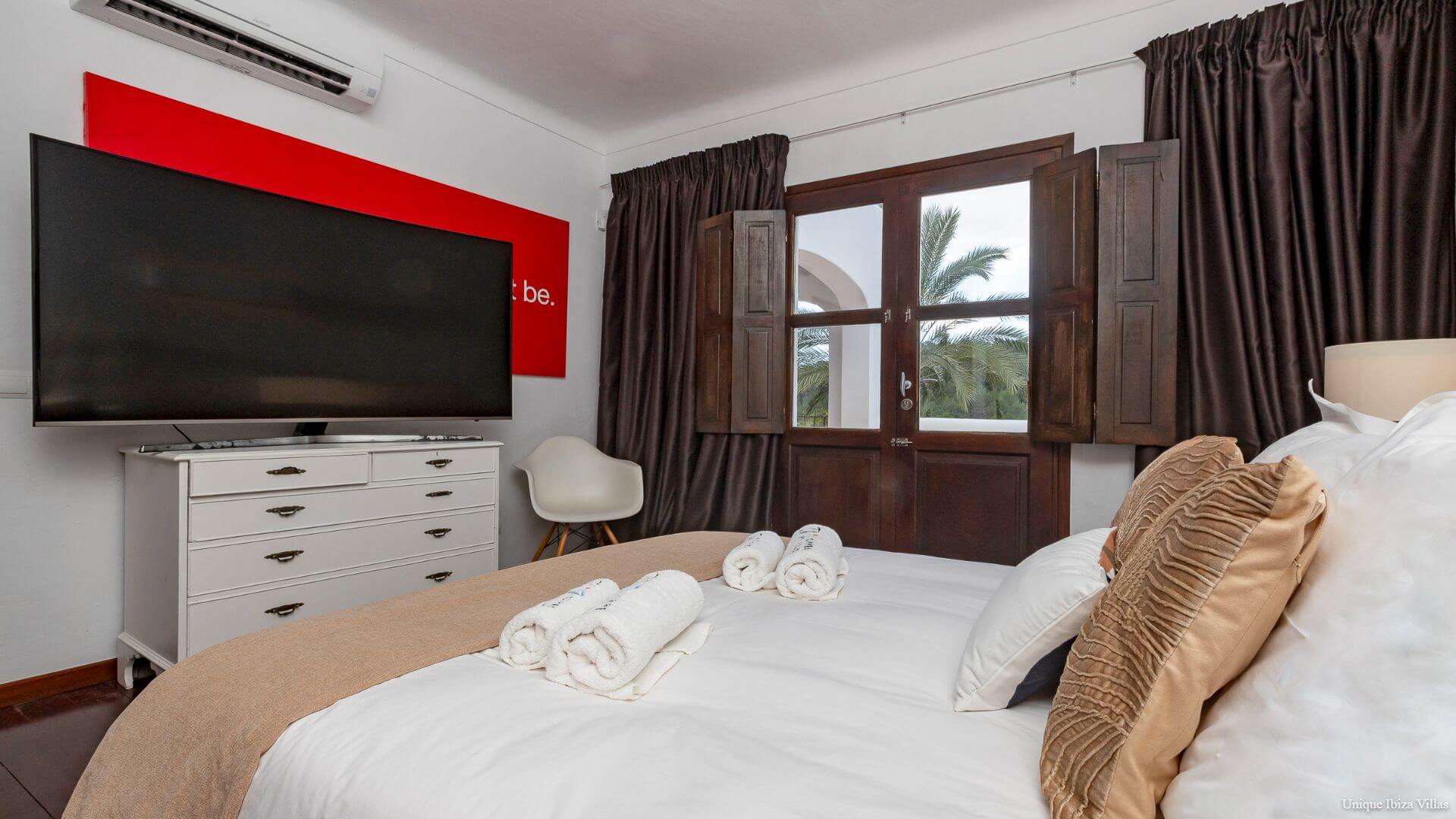  - VILLA CAN JONDAL - 6+ Bedrooms - Near Cala Jondal - Between Ibiza Town & San Jose/Sant Josep