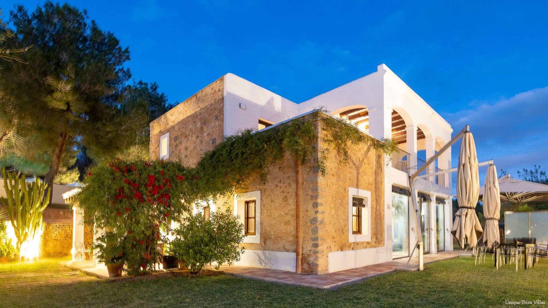  - VILLA CAN JONDAL - 6+ Bedrooms - Near Cala Jondal - Between Ibiza Town & San Jose/Sant Josep