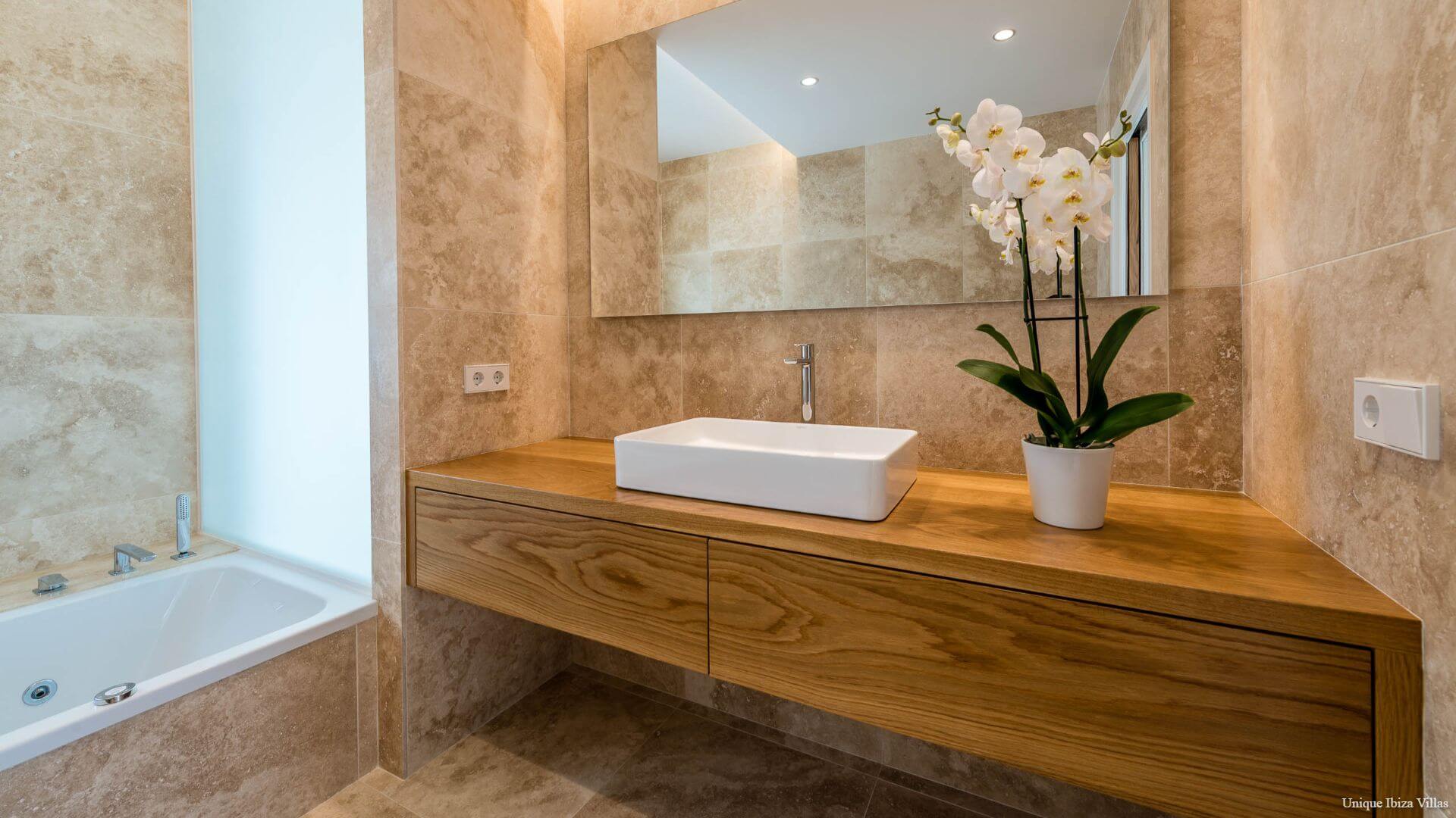  - VILLA DIVINA - 6 Bedrooms - San Lorenzo  