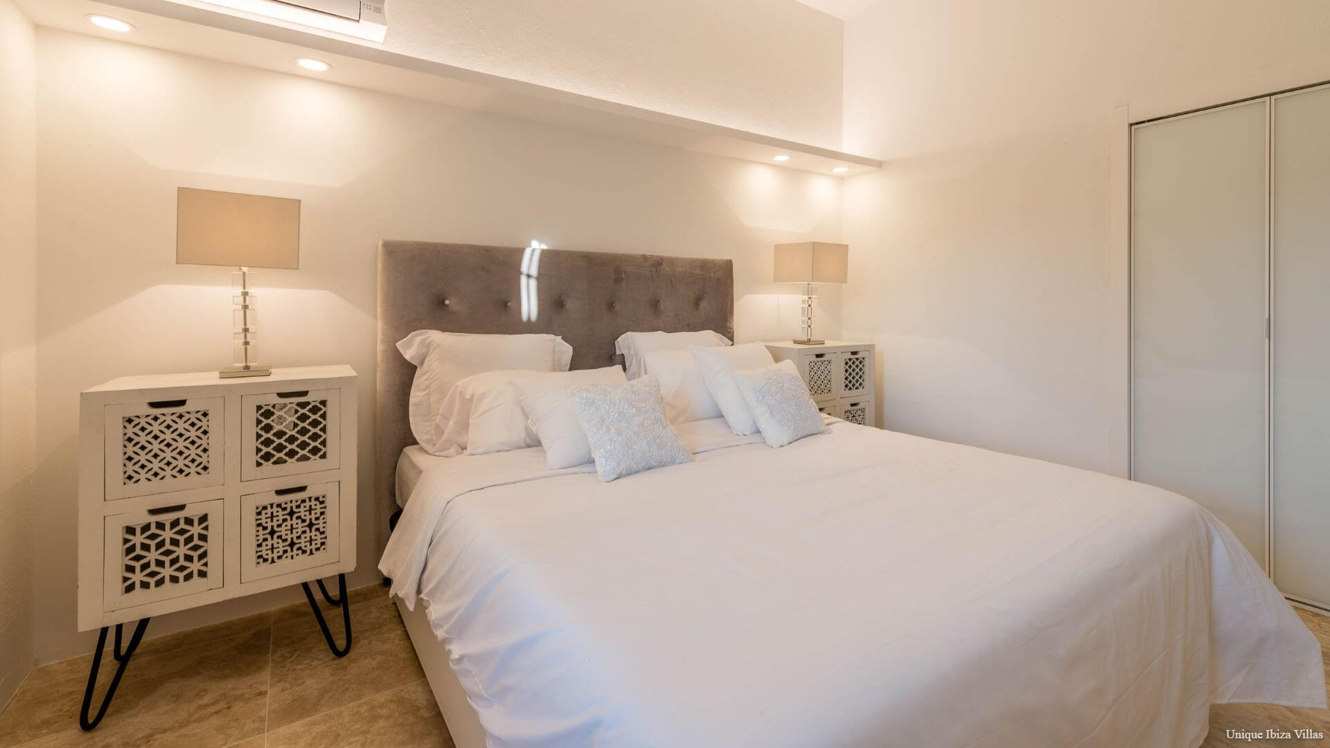  - VILLA DIVINA - 6 Bedrooms - San Lorenzo  