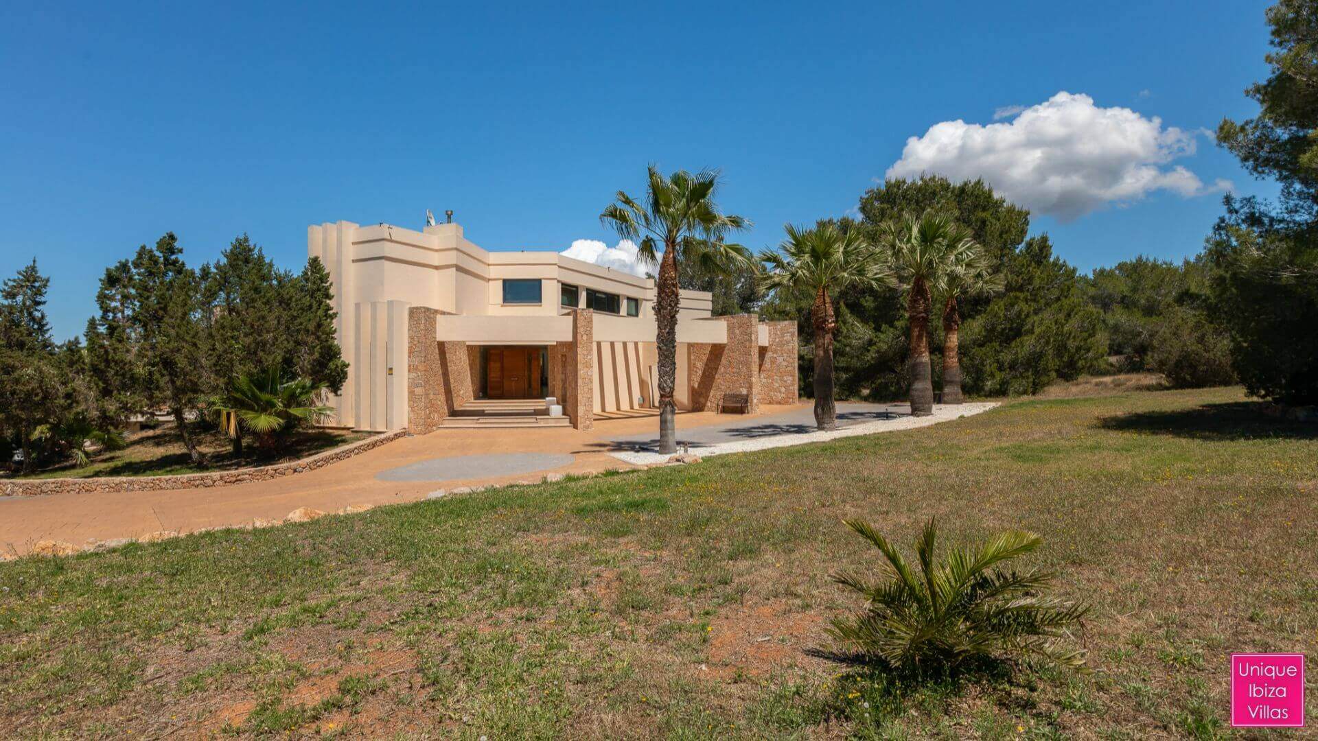  - VILLA PALAU - 3 Bedrooms - Near Cala de Bou & San Antonio