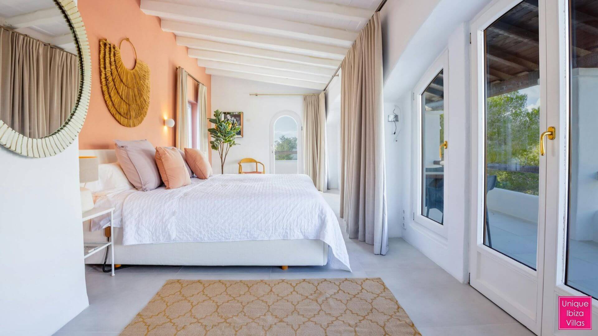  CAN DESTINO DELUXE - 6 Bedrooms - Roca Llisa 