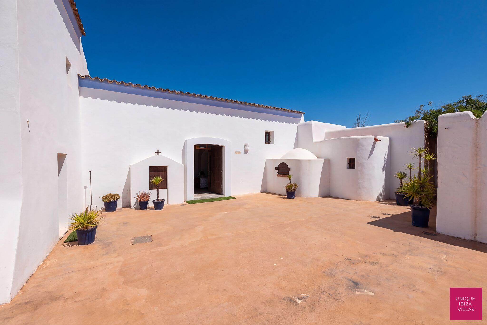  - VILLA CAN MARSCOCH - 4 Bedrooms - Near Ibiza Town 