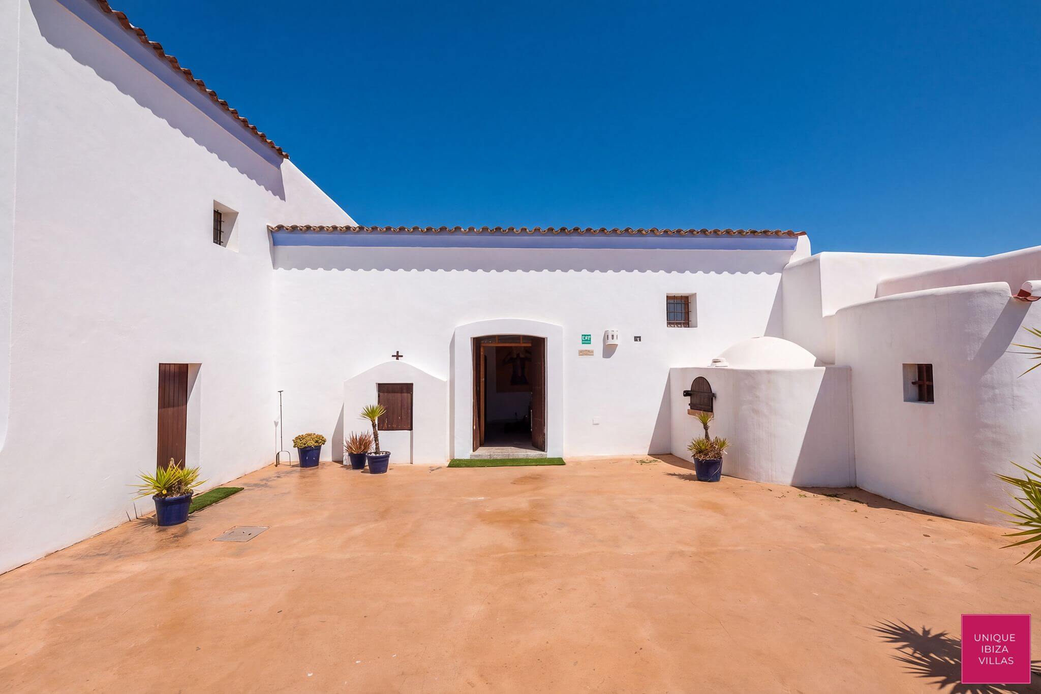  - VILLA CAN MARSCOCH - 4 Bedrooms - Near Ibiza Town 