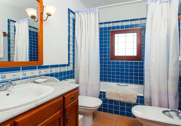 Cana Marina Ibiza 34 Bedroom 2 En Suite
